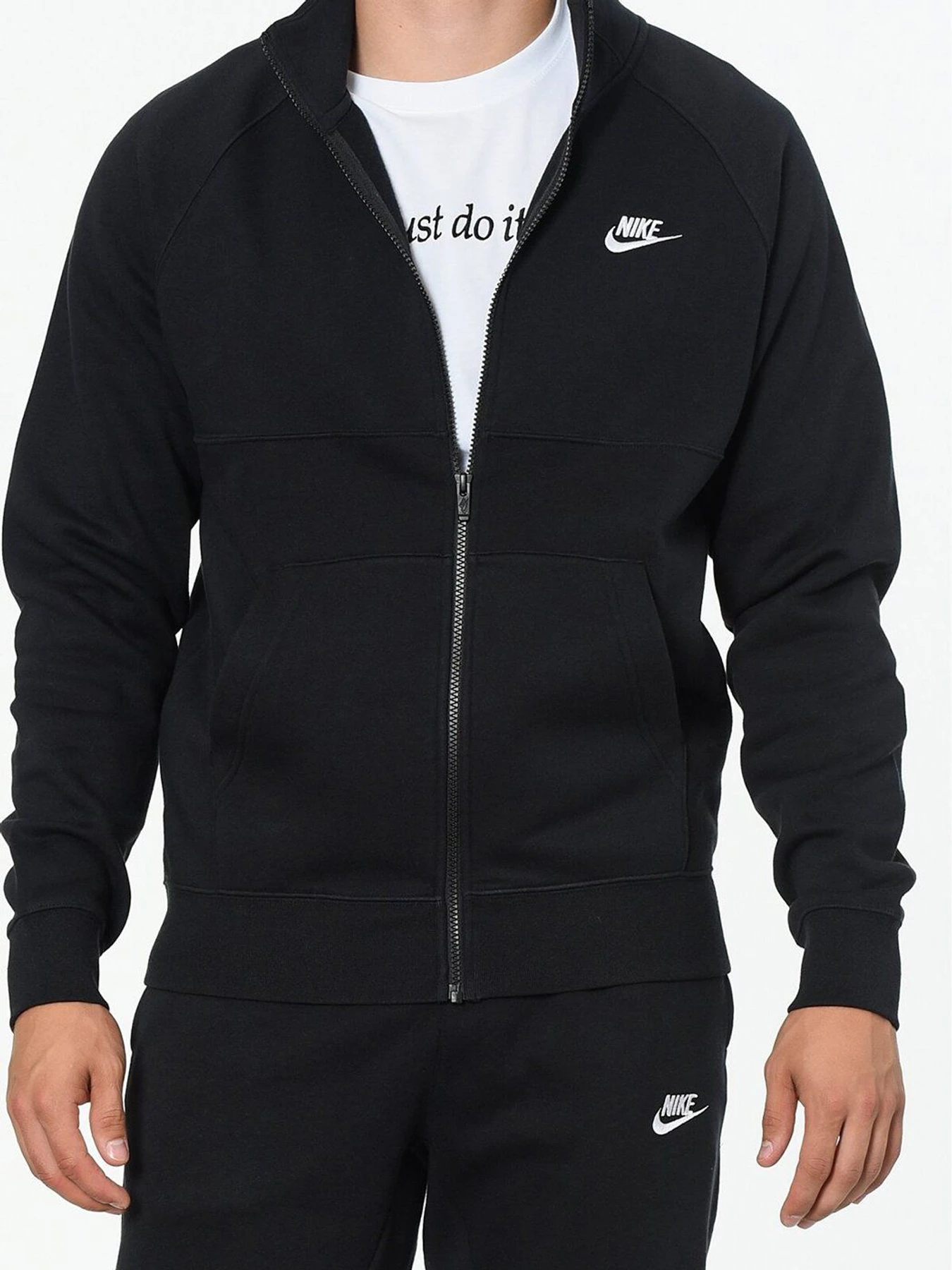 Костюми NIKE Nsw Ce Trk Suit Flc модель BV3017-010 Костюми NIKE Nsw Ce Trk Suit Flc модель BV3017-010 Фото