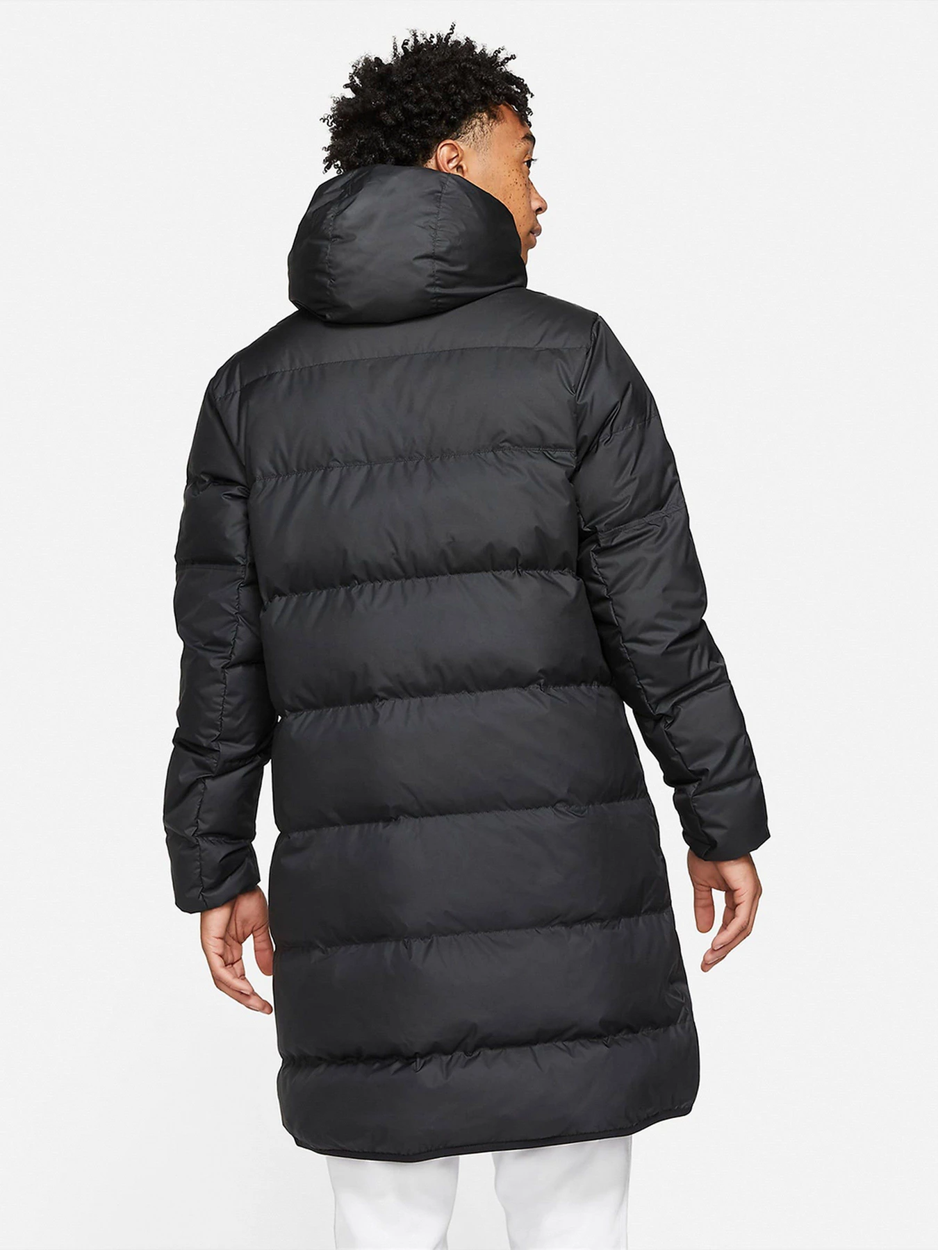Куртки и дубленки NIKE Sportswear Storm-FIT Windrunner модель DD6788-010 Куртки и дубленки NIKE Sportswear Storm-FIT Windrunner модель DD6788-010 Фото