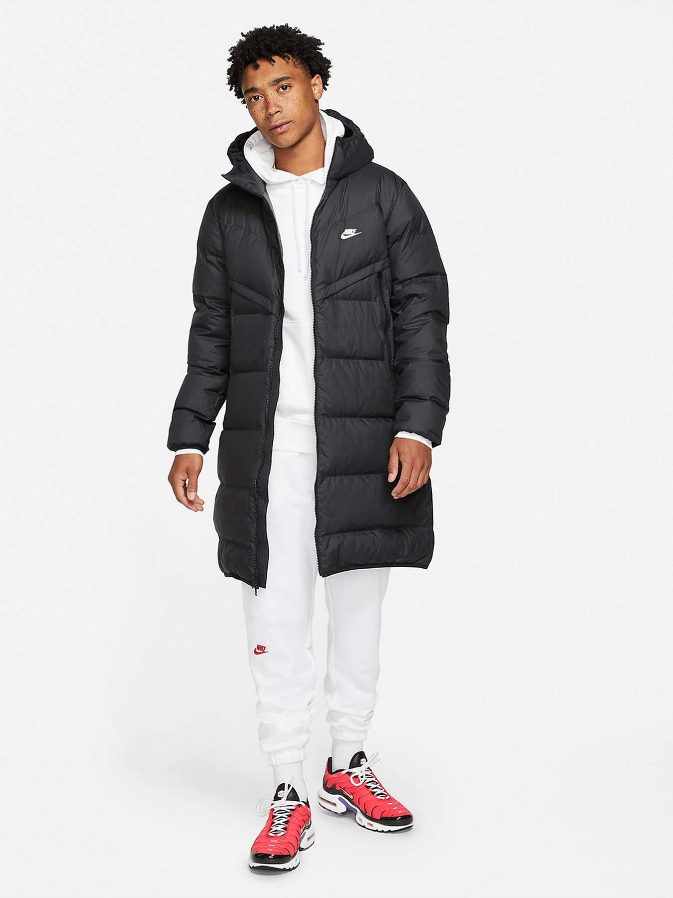 Куртки и дубленки NIKE Sportswear Storm-FIT Windrunner модель DD6788-010 Куртки и дубленки NIKE Sportswear Storm-FIT Windrunner модель DD6788-010 Фото
