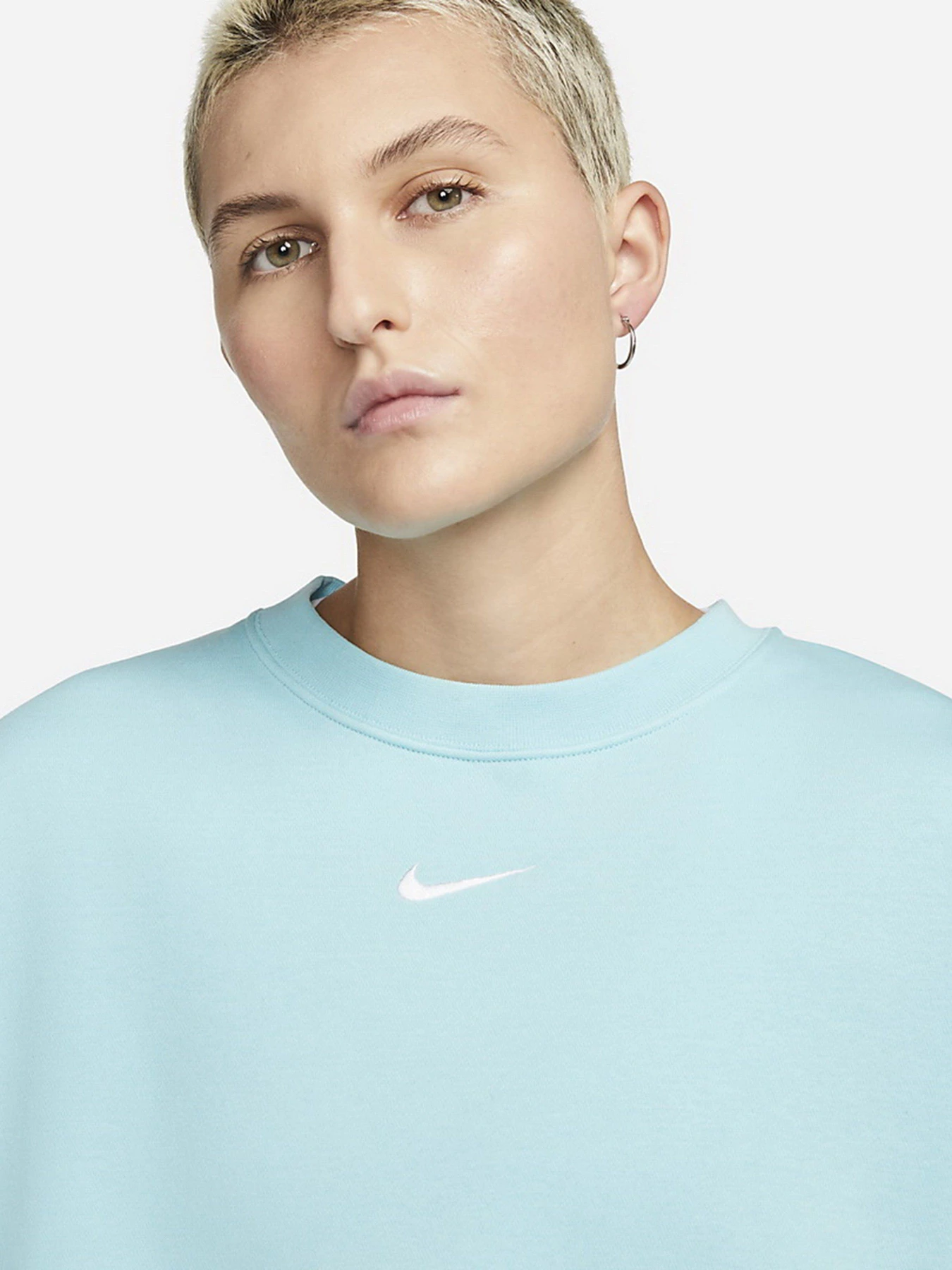 Худи и свитшоты NIKE Sportswear Collection Essentials модель DJ7665-482 Худи и свитшоты NIKE Sportswear Collection Essentials модель DJ7665-482 Фото