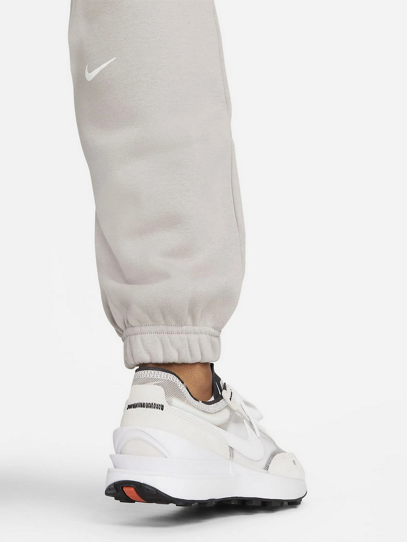 Брюки NIKE Sportswear Fleece Cargo модель DO2571-033 Брюки NIKE Sportswear Fleece Cargo модель DO2571-033 Фото