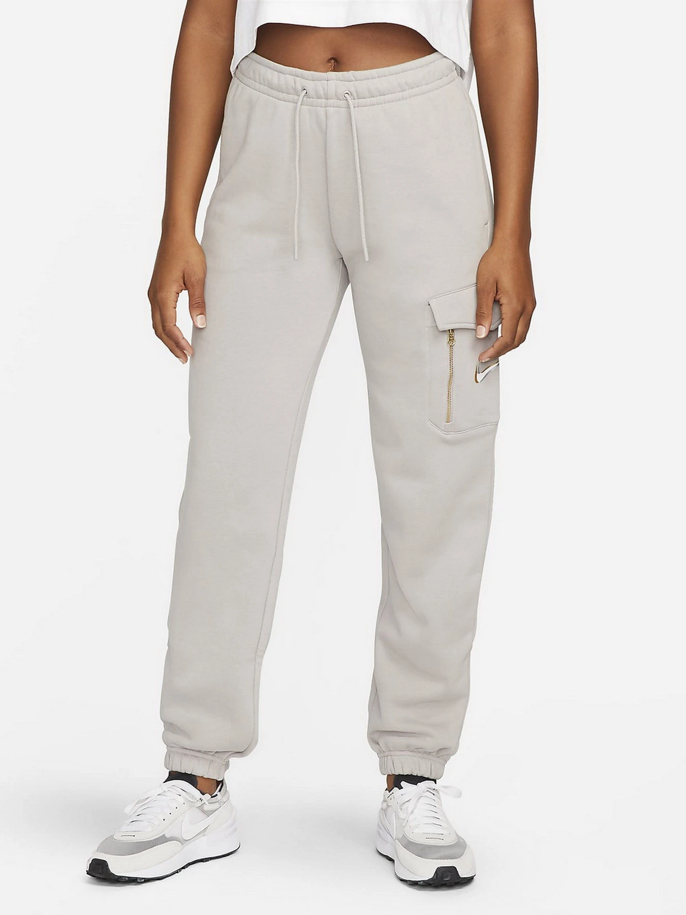 Брюки NIKE Sportswear Fleece Cargo модель DO2571-033 Брюки NIKE Sportswear Fleece Cargo модель DO2571-033 Фото