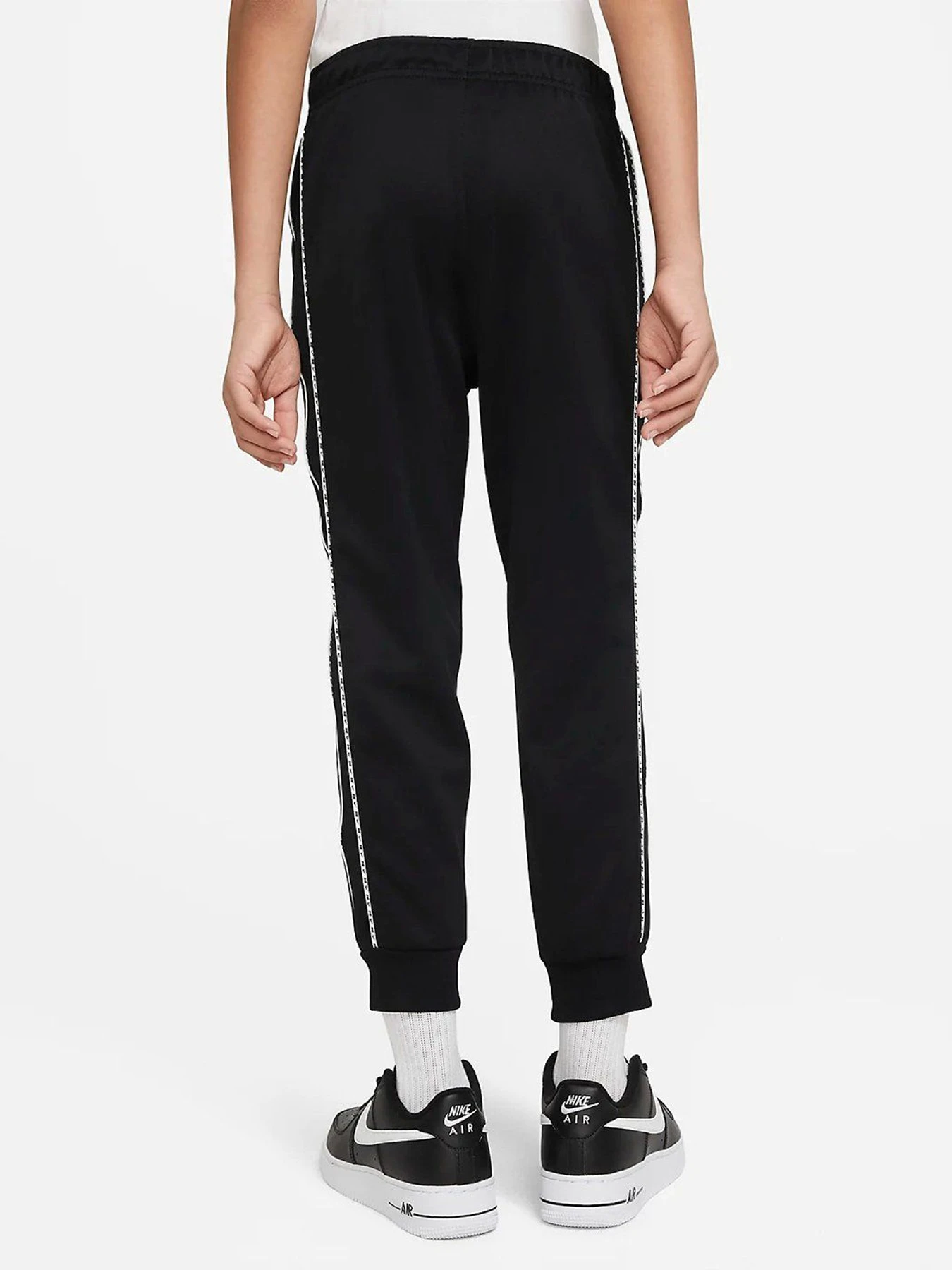 Штани NIKE B NSW REPEAT PK JGGR модель DD4008-010 Штани NIKE B NSW REPEAT PK JGGR модель DD4008-010 Фото