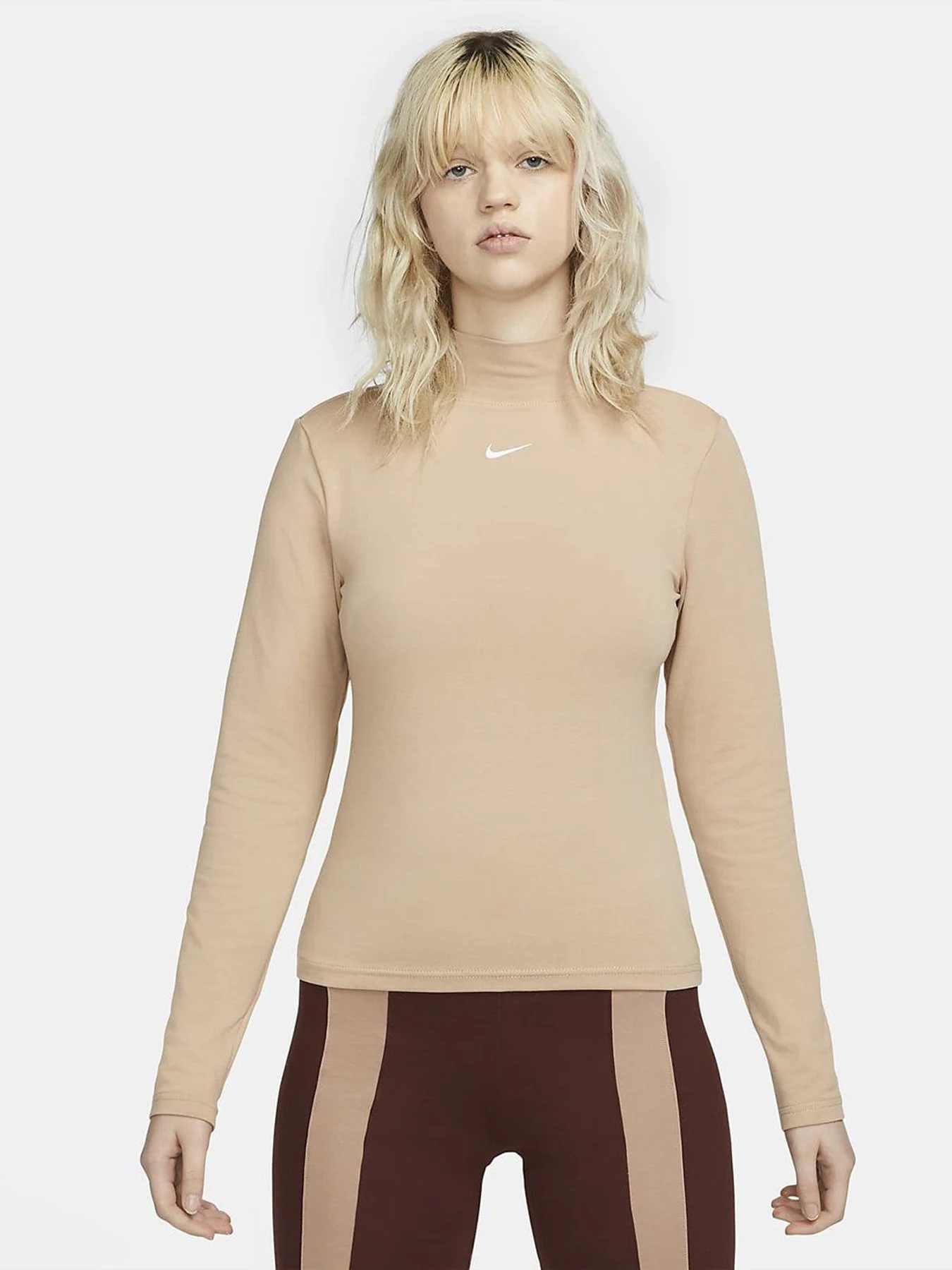 Свитры и кардиганы NIKE NSW ESSNTL MOCK LS TOP модель DD5882-200 Свитры и кардиганы NIKE NSW ESSNTL MOCK LS TOP модель DD5882-200 Фото