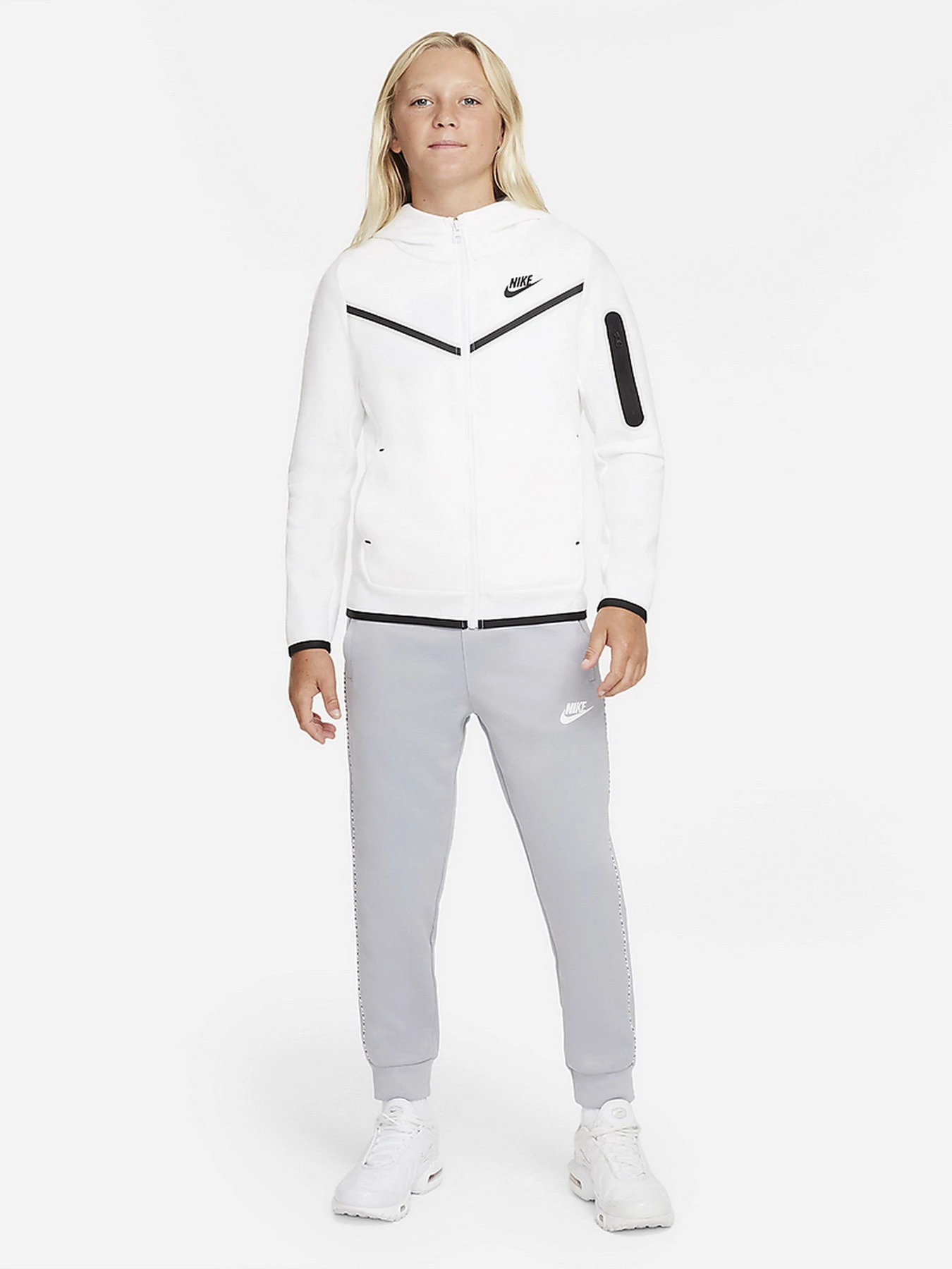 Брюки NIKE Nike B Nsw Repeat Pk Jggr модель DD4008-012 Фото