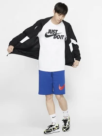 Футболки и поло NIKE NSW TEE JUST DO IT SWOOSH модель AR5006-100 Фото