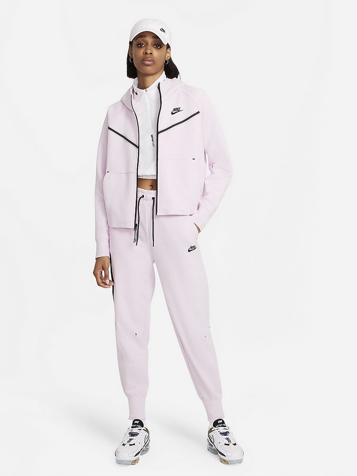 Худи и свитшоты NIKE Sportswear Tech Fleece Windrunner модель CW4298-695 Худи и свитшоты NIKE Sportswear Tech Fleece Windrunner модель CW4298-695 Фото