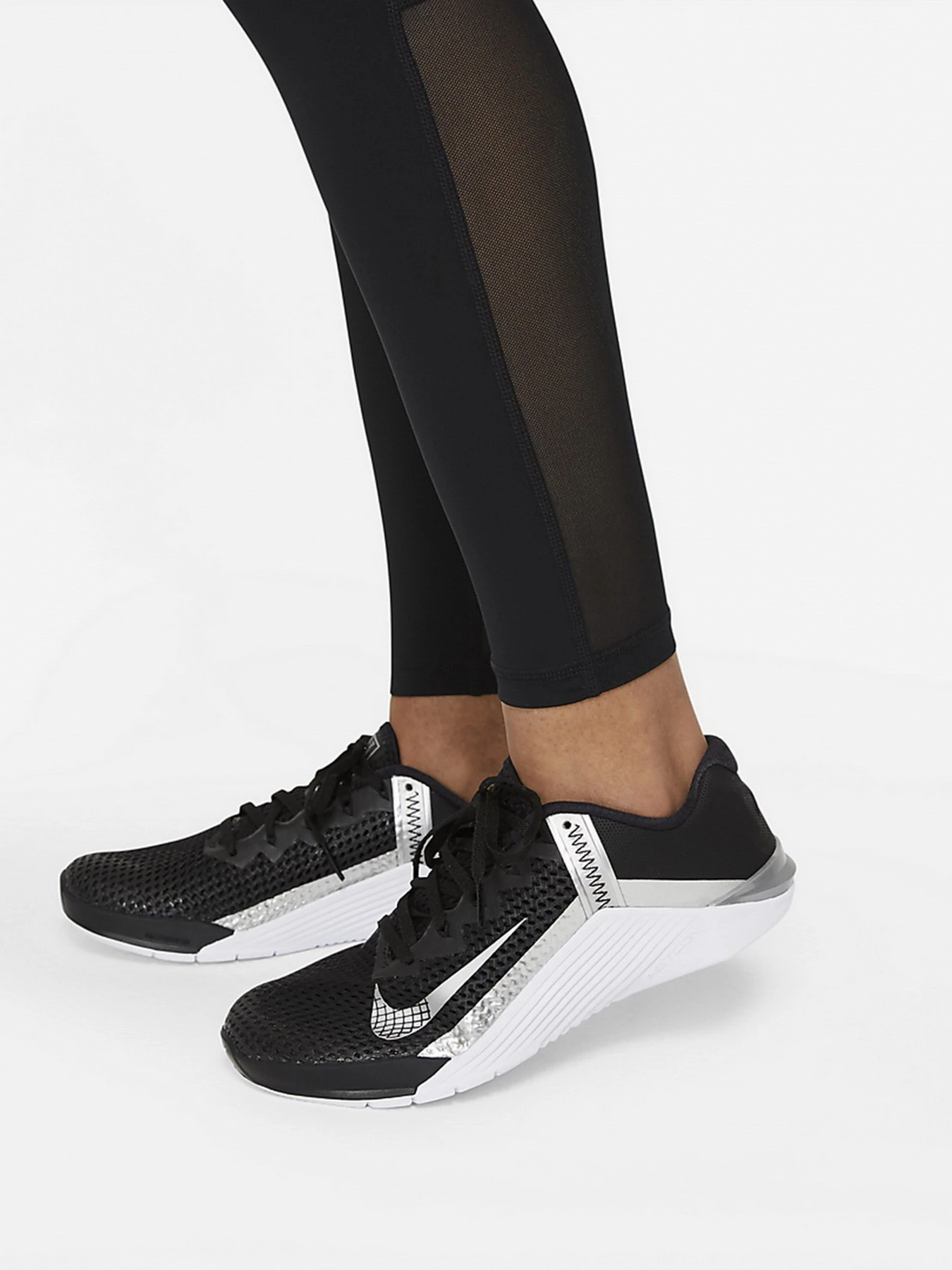 Брюки NIKE 365 TIGHT модель CZ9779-010 Брюки NIKE 365 TIGHT модель CZ9779-010 Фото