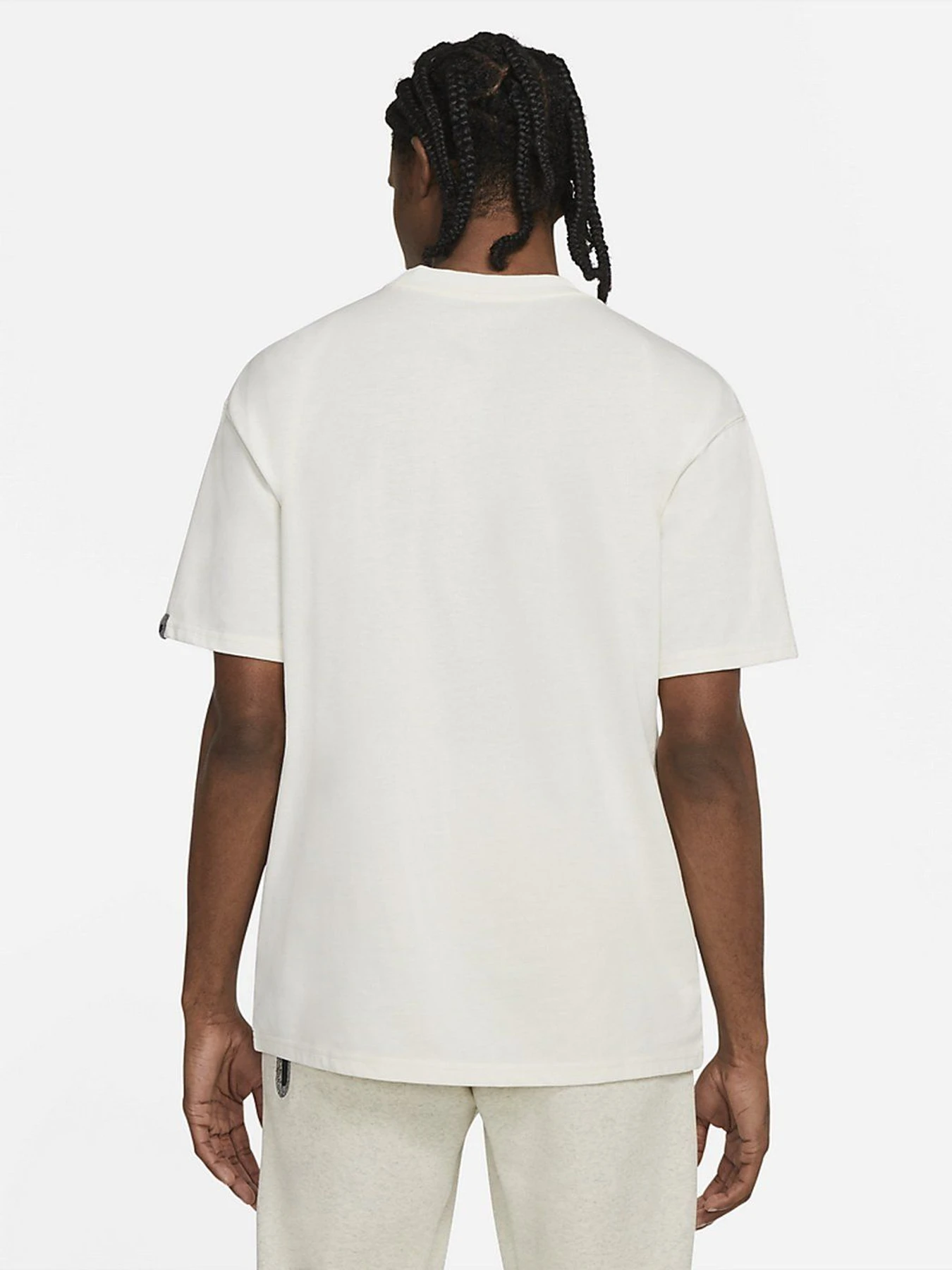 Футболки и поло NIKE Tee M2z Embroid Hbr модель DB6090-901 Футболки и поло NIKE Tee M2z Embroid Hbr модель DB6090-901 Фото