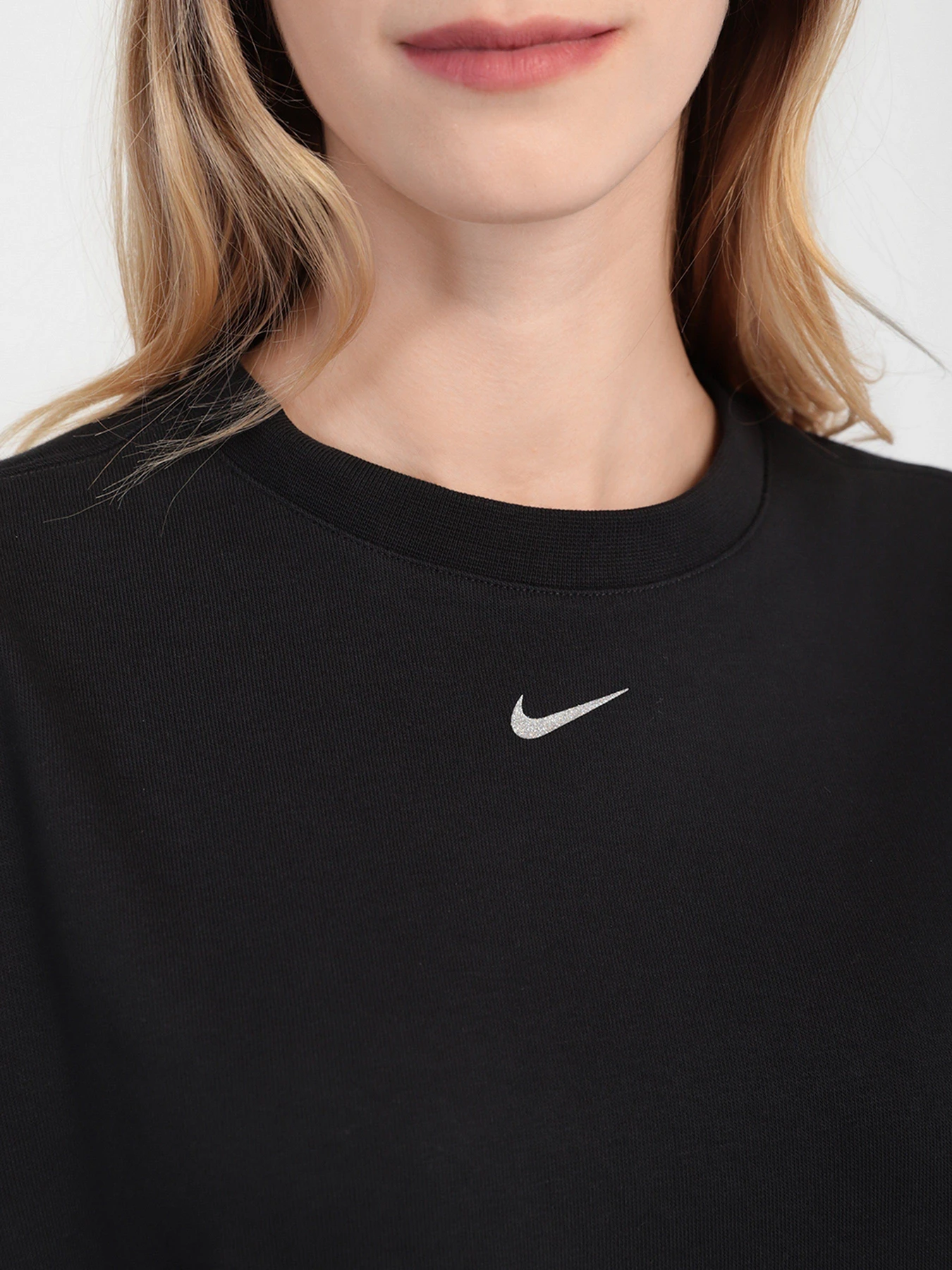 Худи и свитшоты NIKE W NK DF HBR FLC CRW модель DD5467-010 Худи и свитшоты NIKE W NK DF HBR FLC CRW модель DD5467-010 Фото