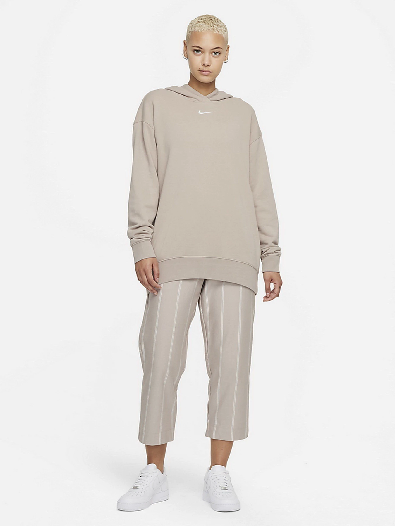Худи и свитшоты NIKE Sportswear Essential модель DD5640-236 Худи и свитшоты NIKE Sportswear Essential модель DD5640-236 Фото