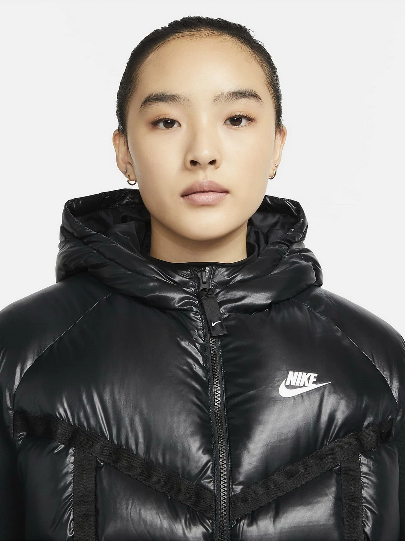 Куртки и дубленки NIKE W NSW TF CITY HD модель DD4656-010 Куртки и дубленки NIKE W NSW TF CITY HD модель DD4656-010 Фото