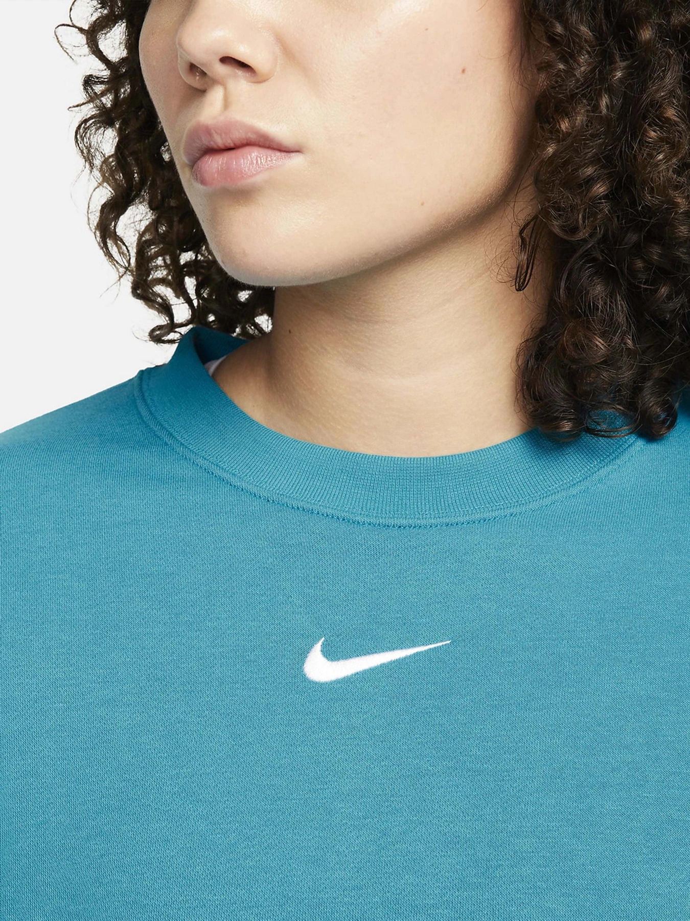 Худи и свитшоты NIKE Sportswear Collection Essentials модель DJ7665-474 Худи и свитшоты NIKE Sportswear Collection Essentials модель DJ7665-474 Фото