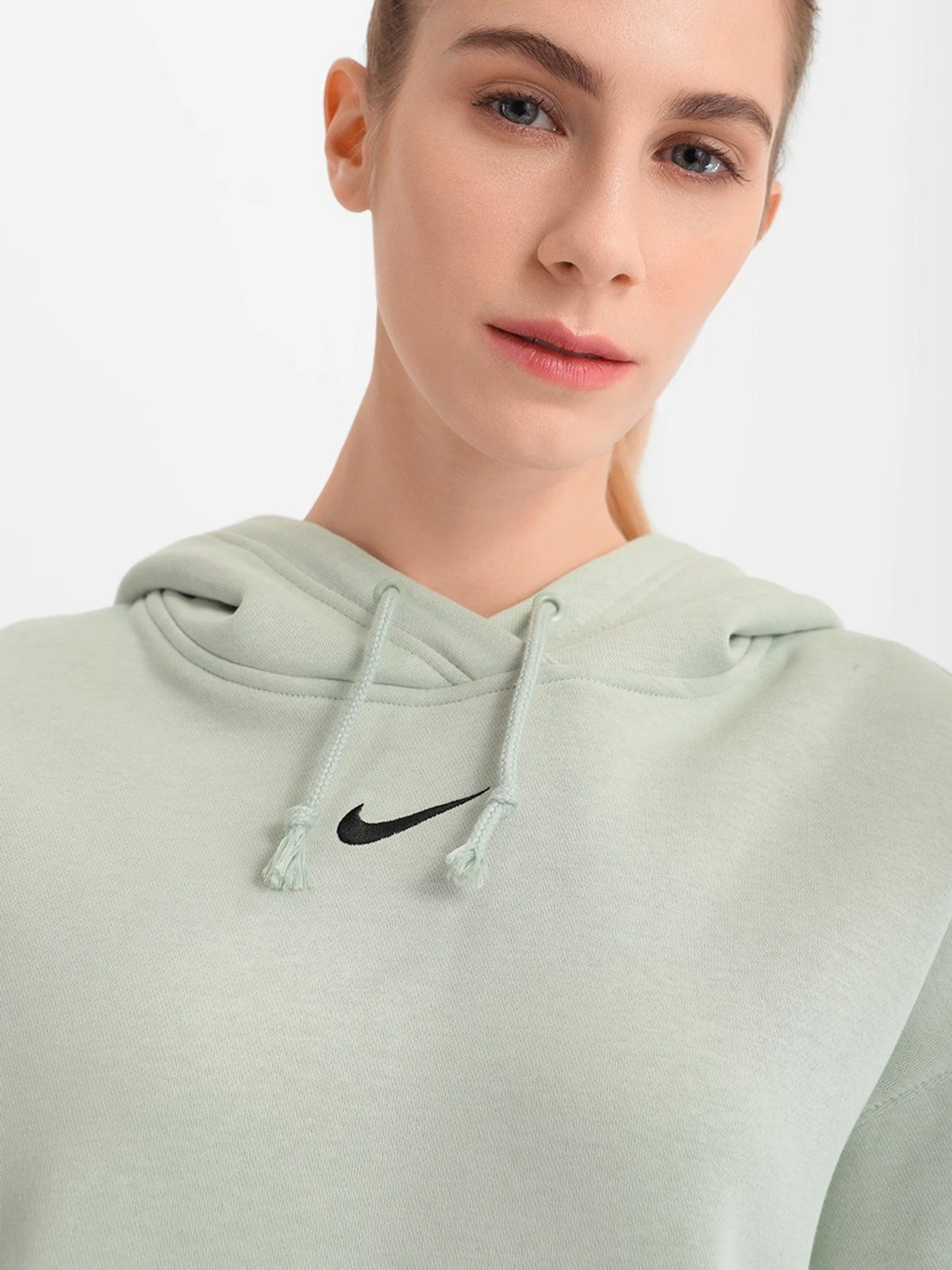 Худи и свитшоты NIKE Sportswear Collection Essentials модель DJ7668-017 Худи и свитшоты NIKE Sportswear Collection Essentials модель DJ7668-017 Фото