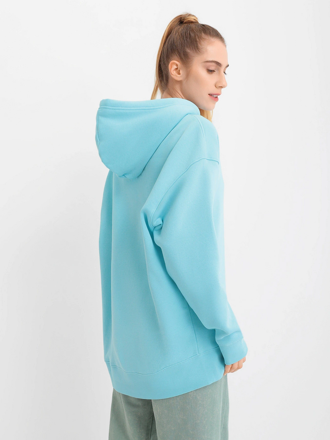 Худи и свитшоты NIKE Sportswear Collection Essentials модель DJ7668-482 Худи и свитшоты NIKE Sportswear Collection Essentials модель DJ7668-482 Фото