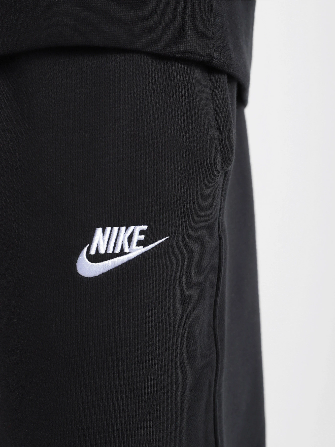 Брюки NIKE Sportswear Club модель BV2679-010 Фото