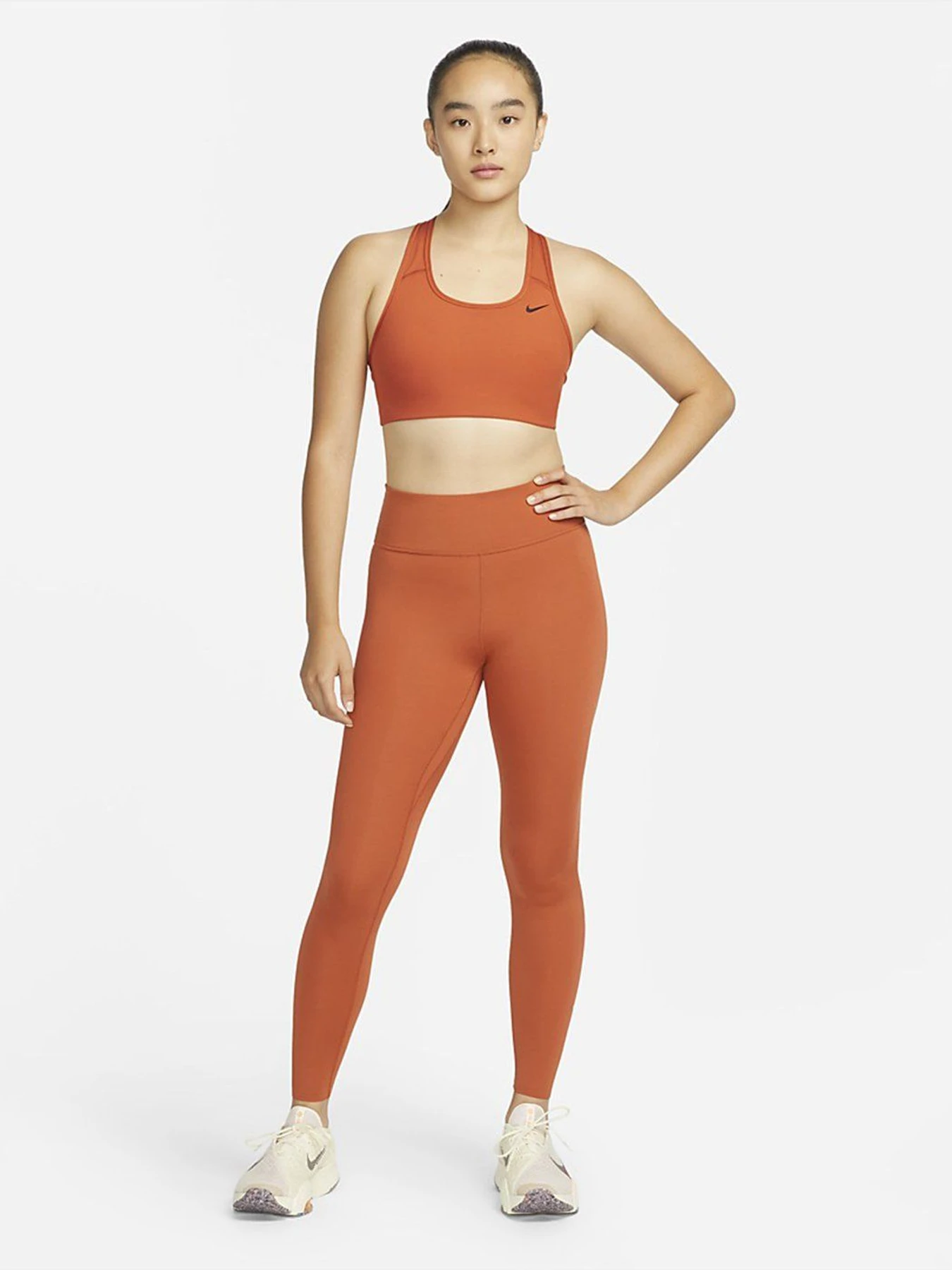Футболки і поло NIKE Swoosh Bra Non Pad модель BV3630-816 Футболки і поло NIKE Swoosh Bra Non Pad модель BV3630-816 Фото
