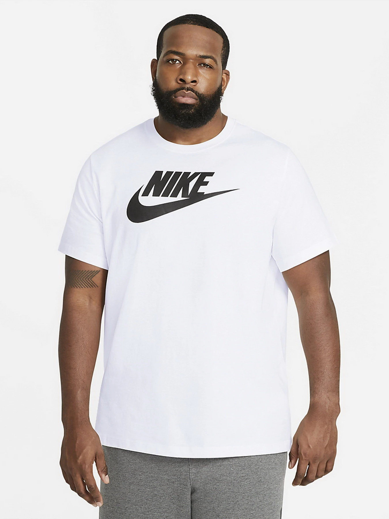 Футболки и поло NIKE SPORTSWEAR модель AR5004-101 Футболки и поло NIKE SPORTSWEAR модель AR5004-101 Фото