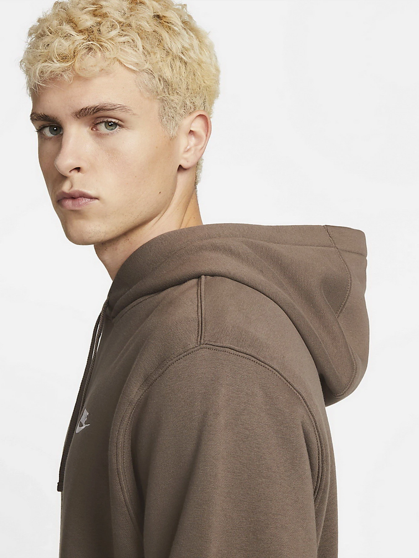 Худі та світшоти NIKE NSW Club модель BV2654-004 Худі та світшоти NIKE NSW Club модель BV2654-004 Фото
