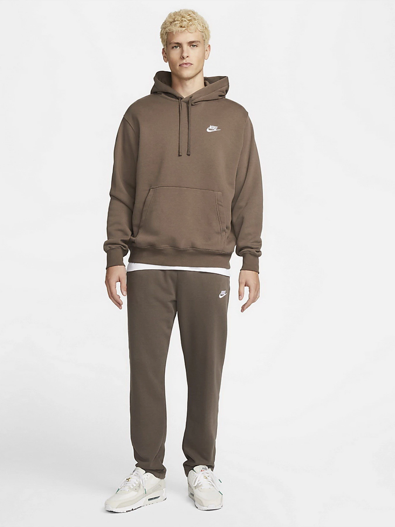 Худі та світшоти NIKE NSW Club модель BV2654-004 Худі та світшоти NIKE NSW Club модель BV2654-004 Фото