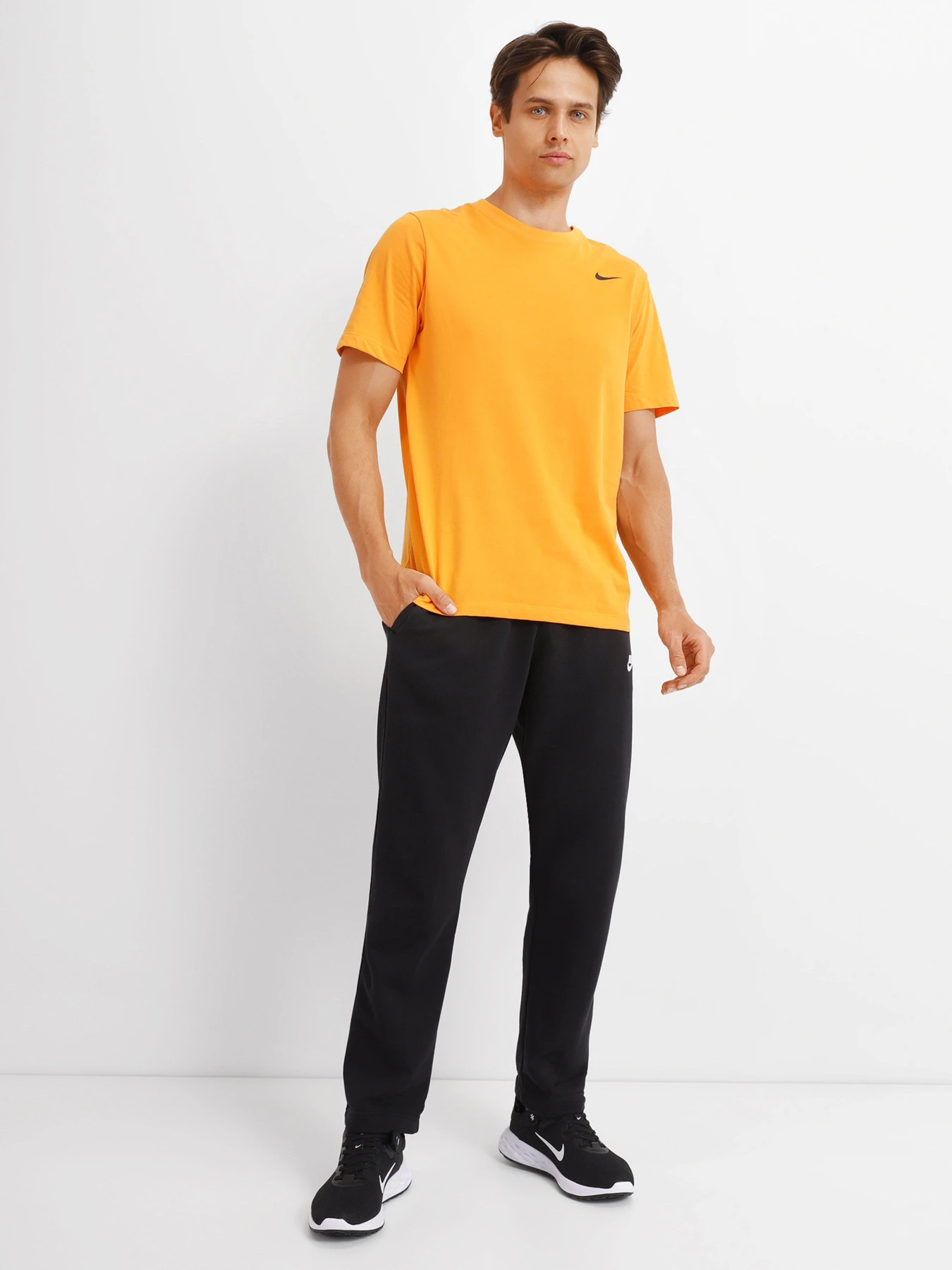Штани NIKE SPORTSWEAR CLUB модель BV2713-010 Фото