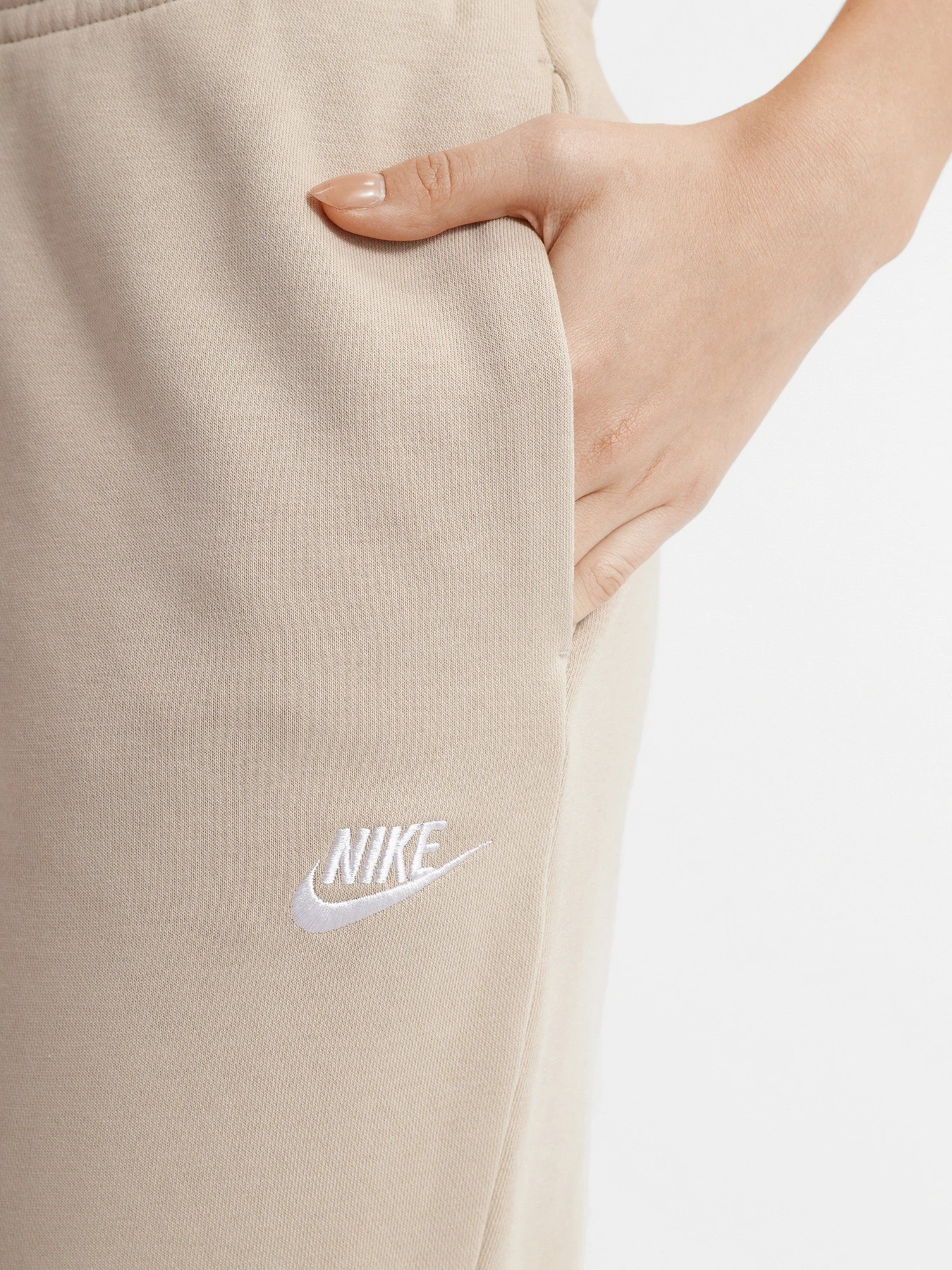 Брюки NIKE Sportswear Essential модель BV4095-206 Брюки NIKE Sportswear Essential модель BV4095-206 Фото