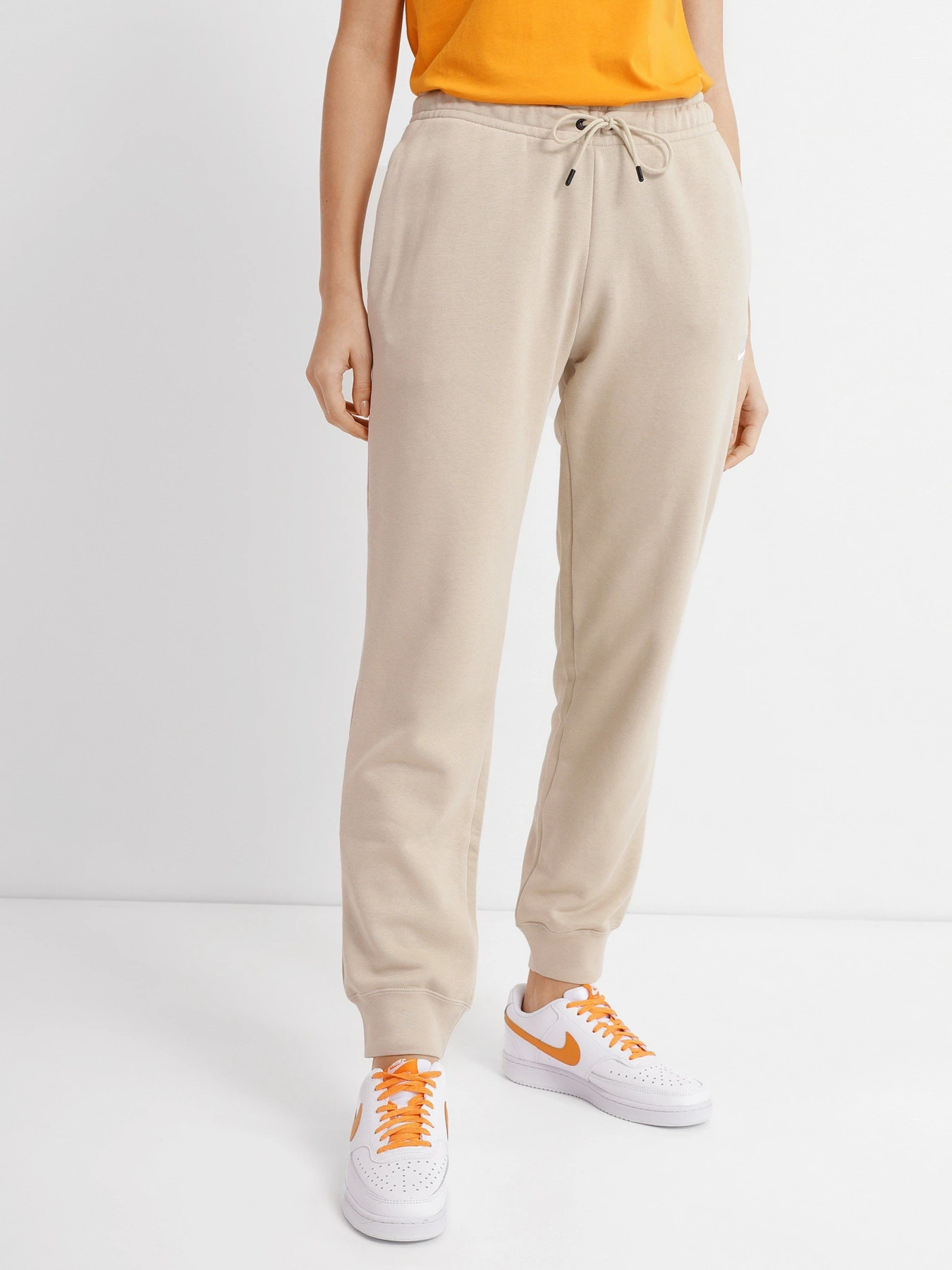 Брюки NIKE Sportswear Essential модель BV4095-206 Брюки NIKE Sportswear Essential модель BV4095-206 Фото