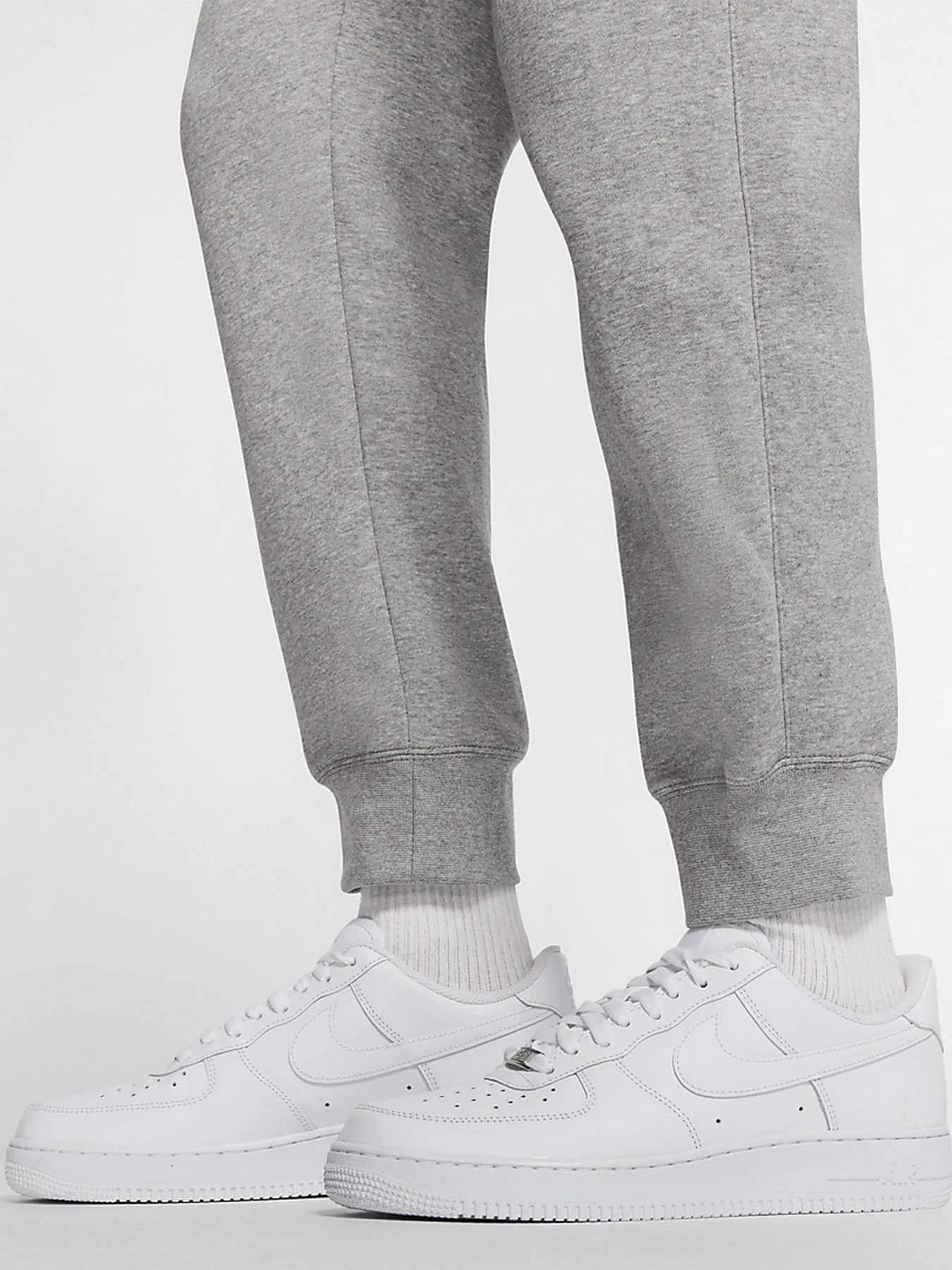 Брюки NIKE M NSW CLUB PANT CARGO BB модель CD3129-063 Фото