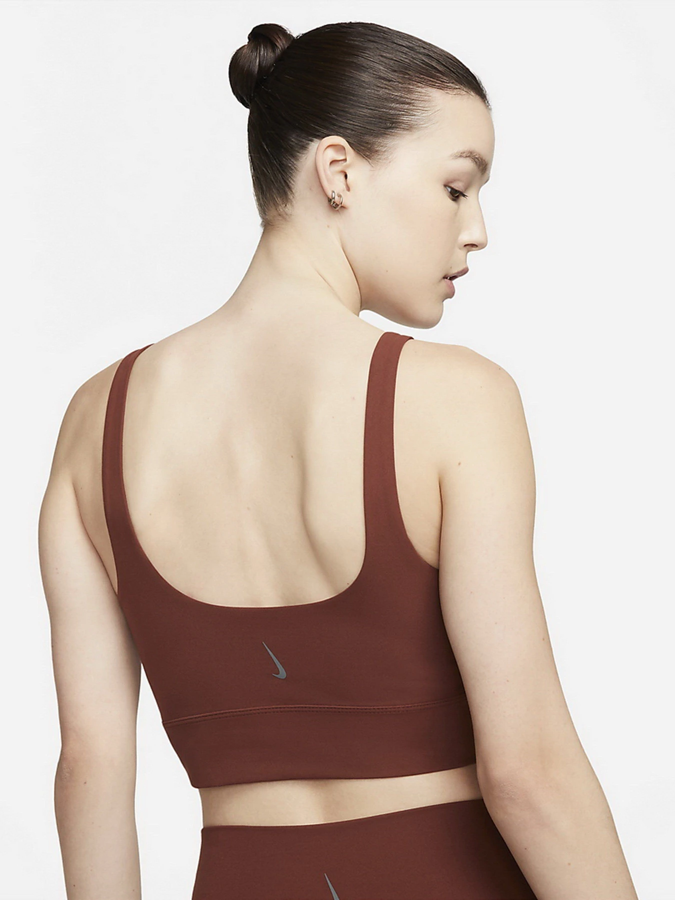 Футболки и поло NIKE Yoga Luxe модель CV0576-217 Футболки и поло NIKE Yoga Luxe модель CV0576-217 Фото