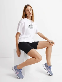 Шорты NIKE Yoga Luxe 7in модель CZ9194-010 Фото