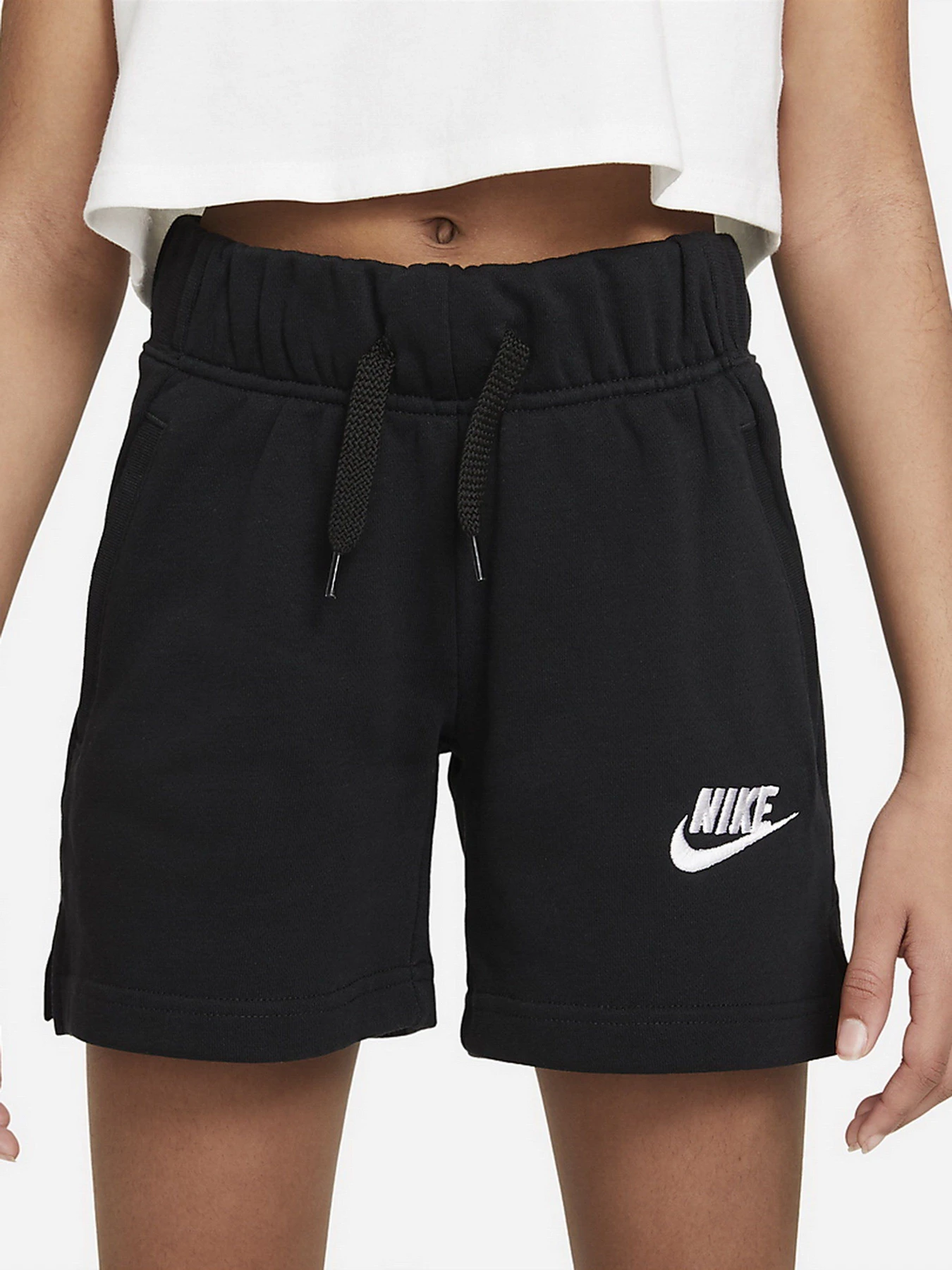 Шорти NIKE Sportswear модель DA1405-010 Шорти NIKE Sportswear модель DA1405-010 Фото