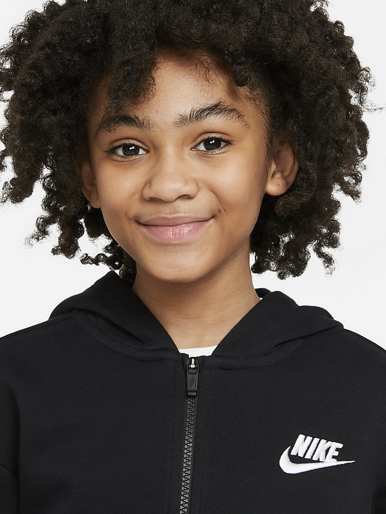 Худі та світшоти NIKE Sportswear Club Fleece модель DC7118-010 Худі та світшоти NIKE Sportswear Club Fleece модель DC7118-010 Фото