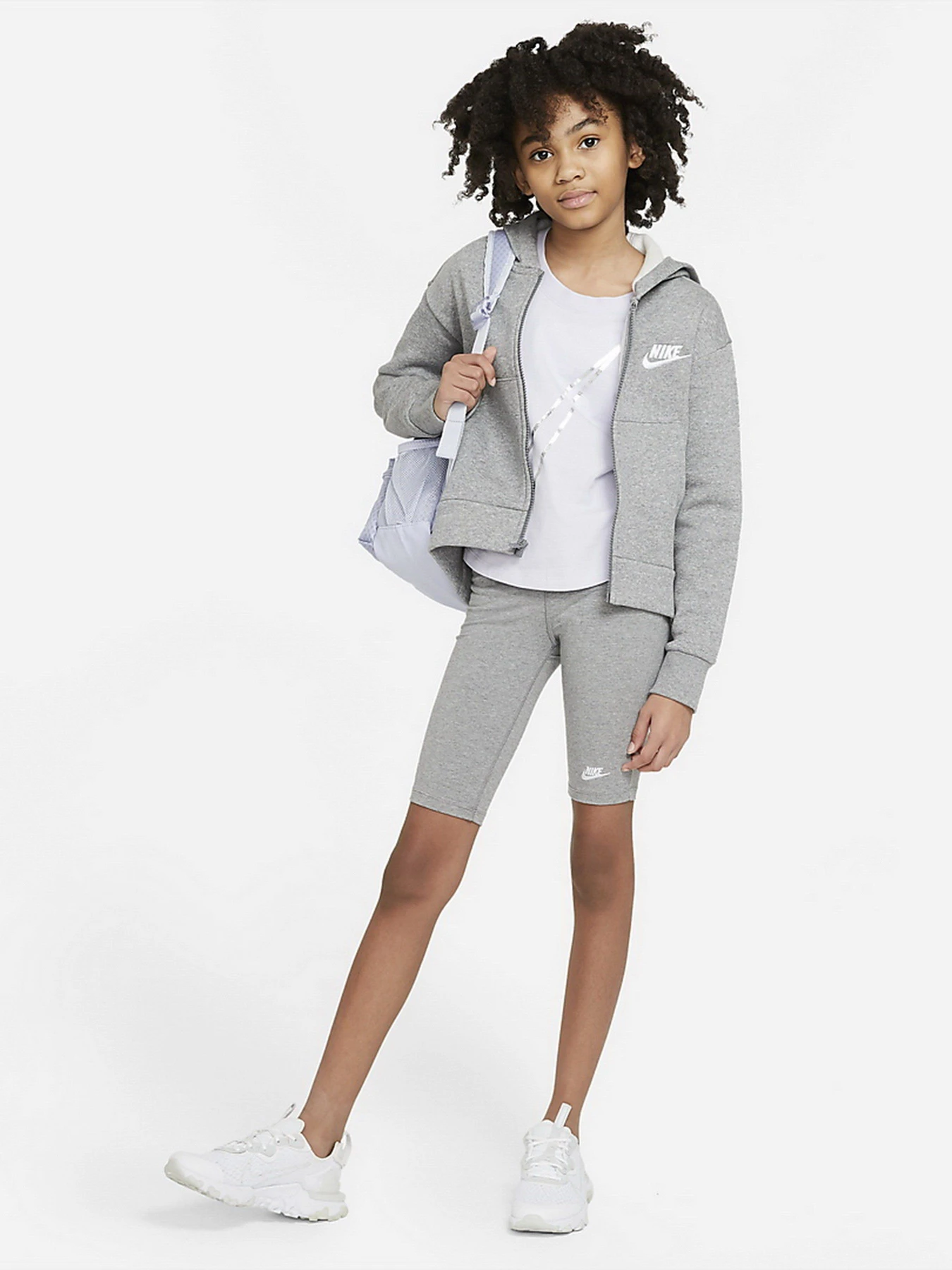 Худі та світшоти NIKE Sportswear Club Fleece модель DC7118-091 Худі та світшоти NIKE Sportswear Club Fleece модель DC7118-091 Фото