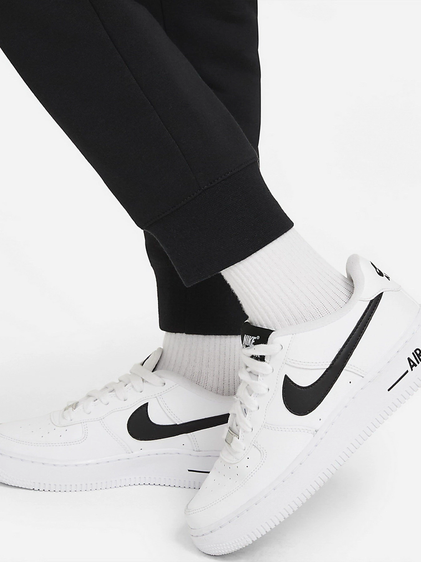Штани NIKE Sportswear Club модель DC7207-010 Штани NIKE Sportswear Club модель DC7207-010 Фото