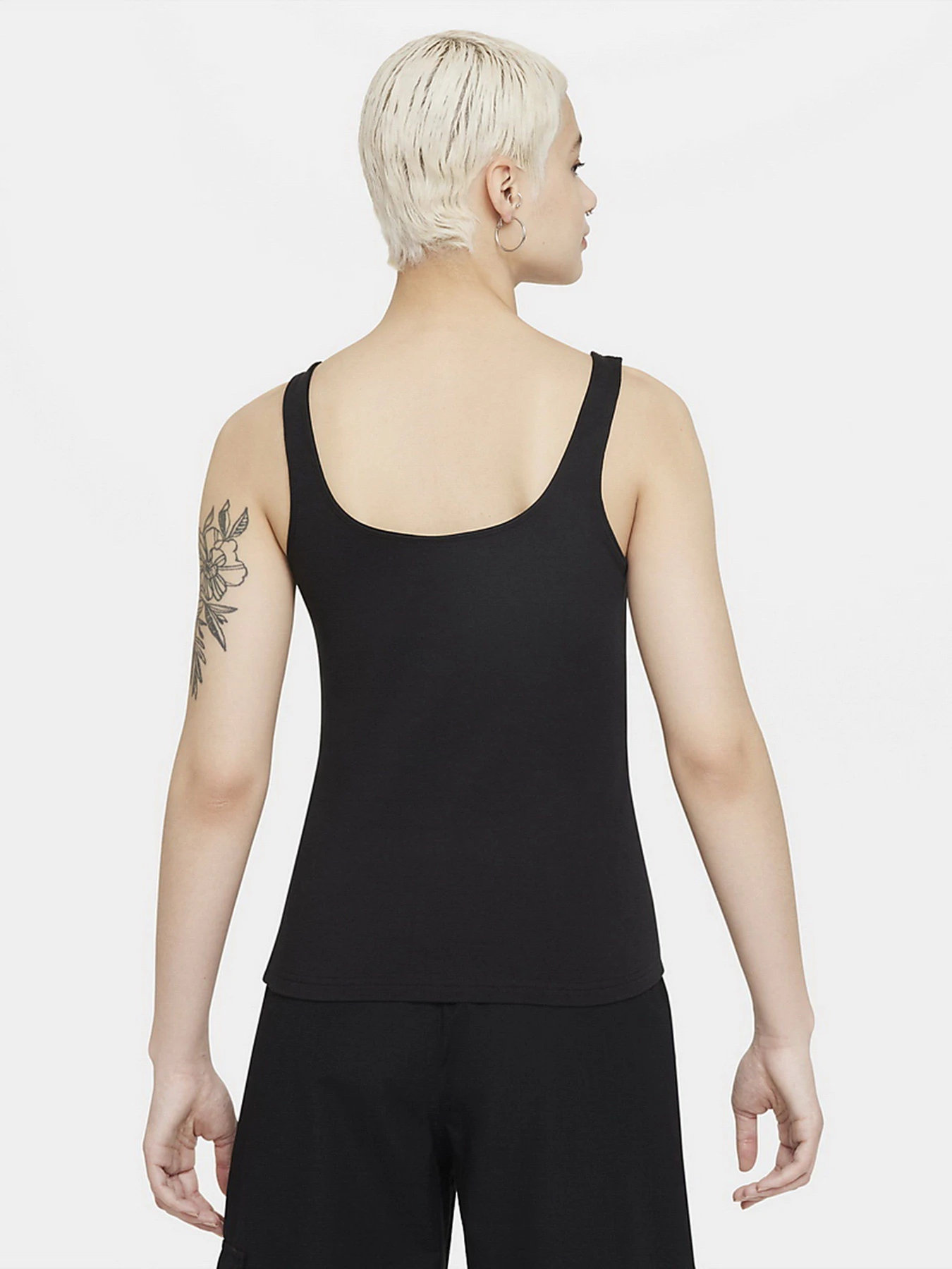 Футболки и поло NIKE Sportswear Essential Cami модель DH1345-010 Футболки и поло NIKE Sportswear Essential Cami модель DH1345-010 Фото