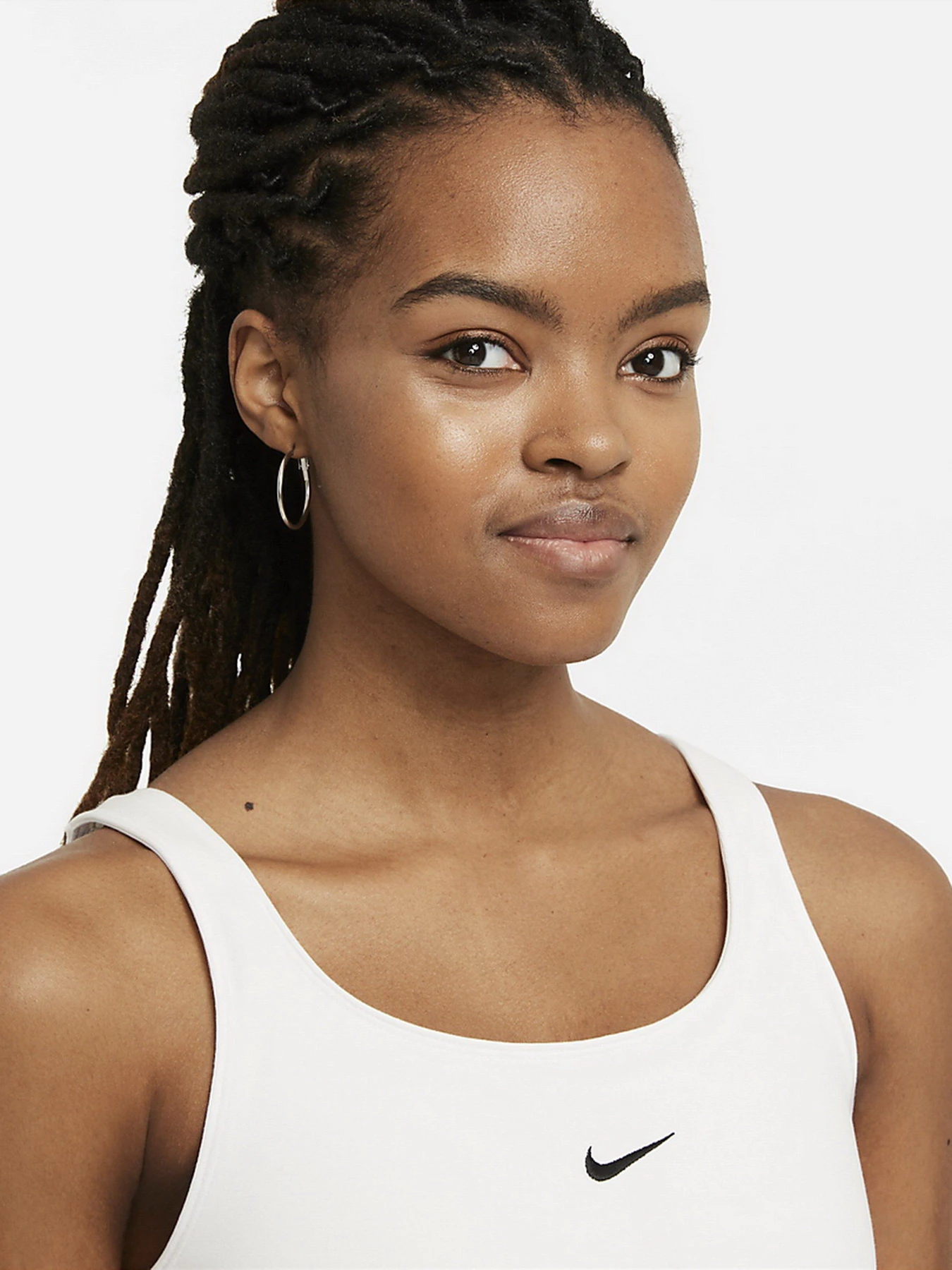 Футболки и поло NIKE Sportswear Essential Cami модель DH1345-100 Футболки и поло NIKE Sportswear Essential Cami модель DH1345-100 Фото
