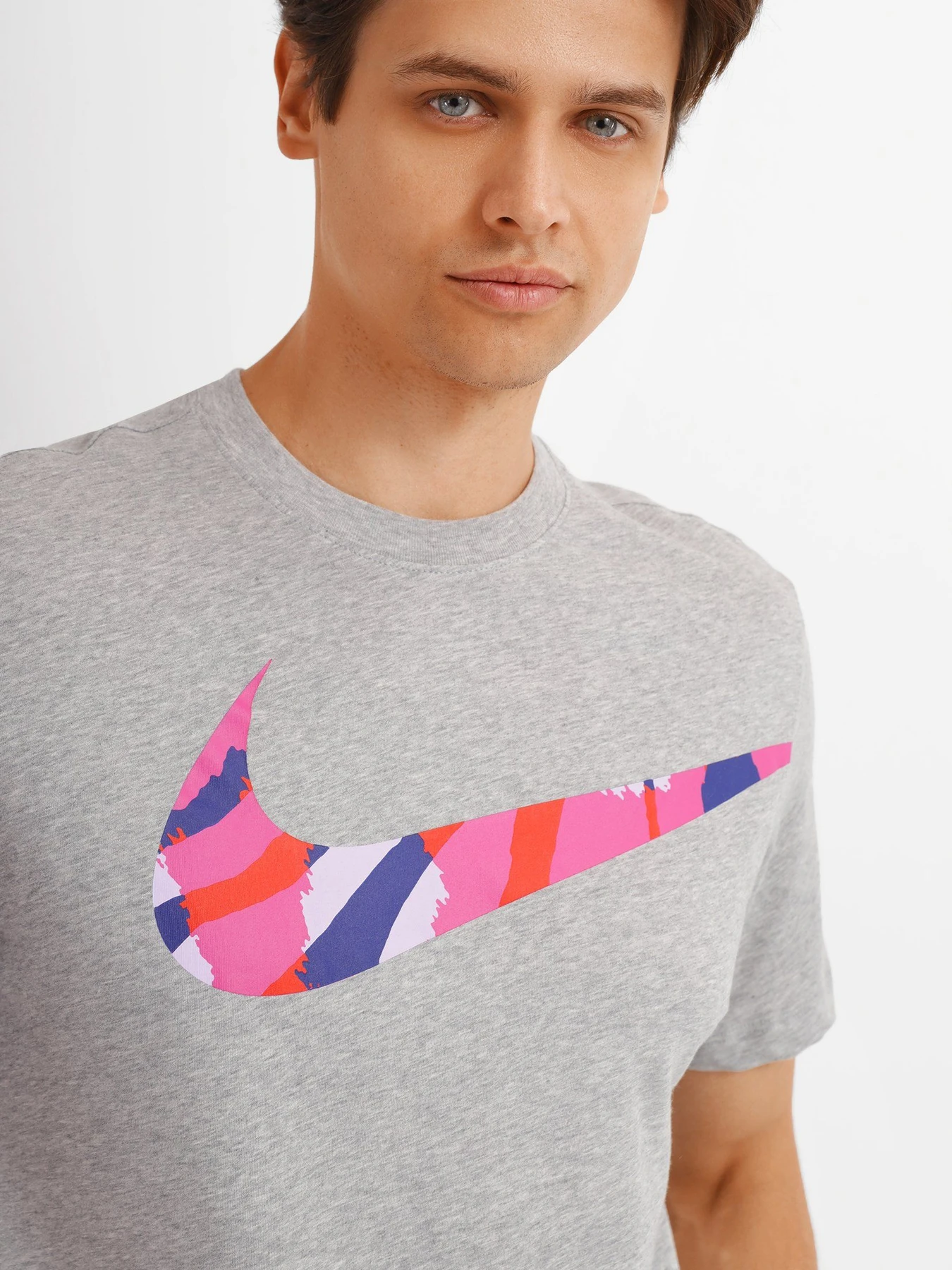 Футболки і поло NIKE Dri-FIT Sport Clash модель DM5662-063 Футболки і поло NIKE Dri-FIT Sport Clash модель DM5662-063 Фото