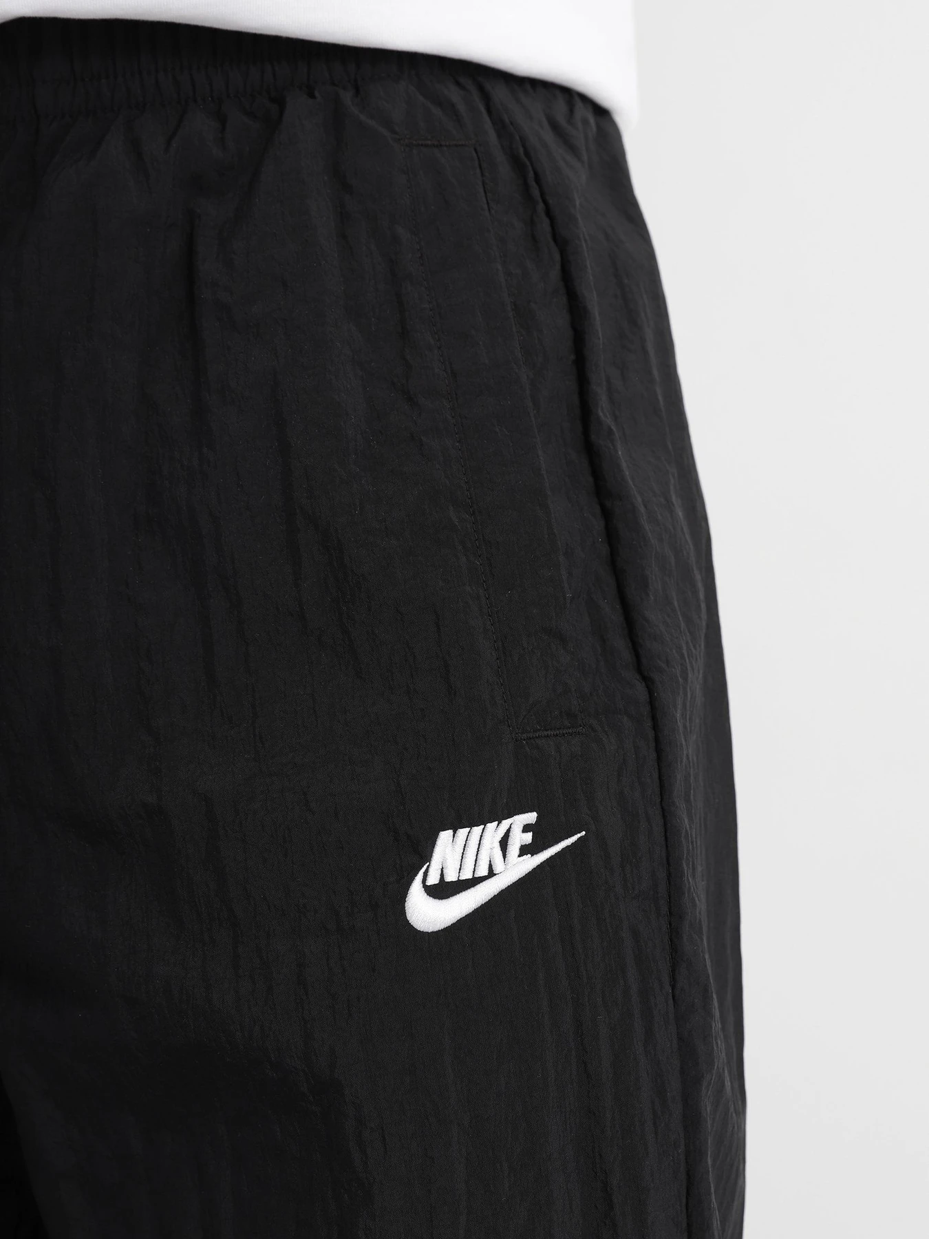 Костюмы NIKE Sportswear Sport Essentials модель DM6848-010 Костюмы NIKE Sportswear Sport Essentials модель DM6848-010 Фото