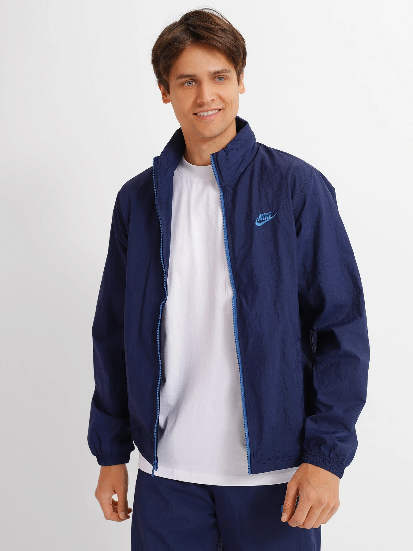 Костюмы NIKE Sportswear Sport Essentials модель DM6848-410 Костюмы NIKE Sportswear Sport Essentials модель DM6848-410 Фото