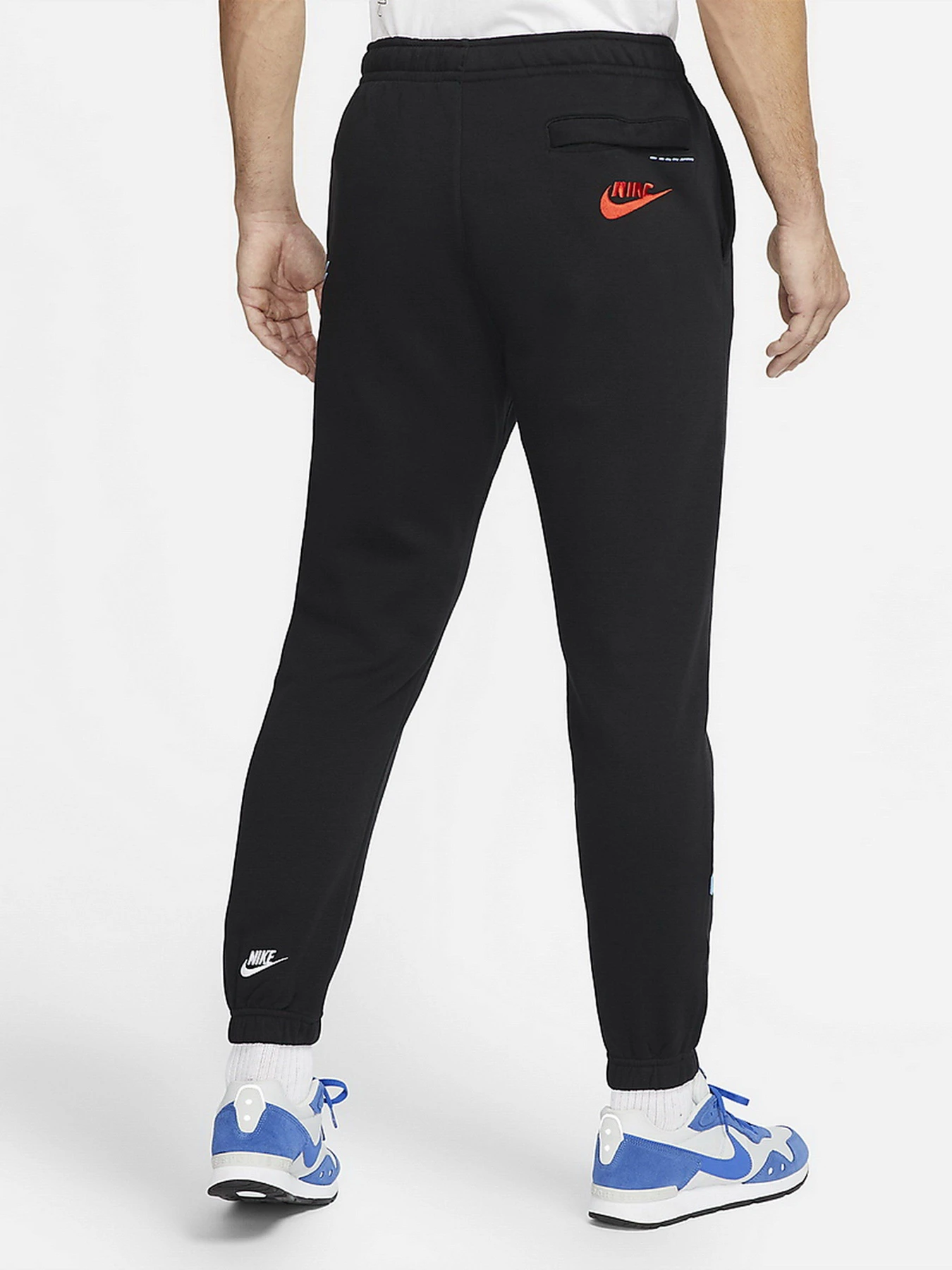 Брюки NIKE Sportswear Essentials+ Fleece Pant модель DM6871-010 Фото