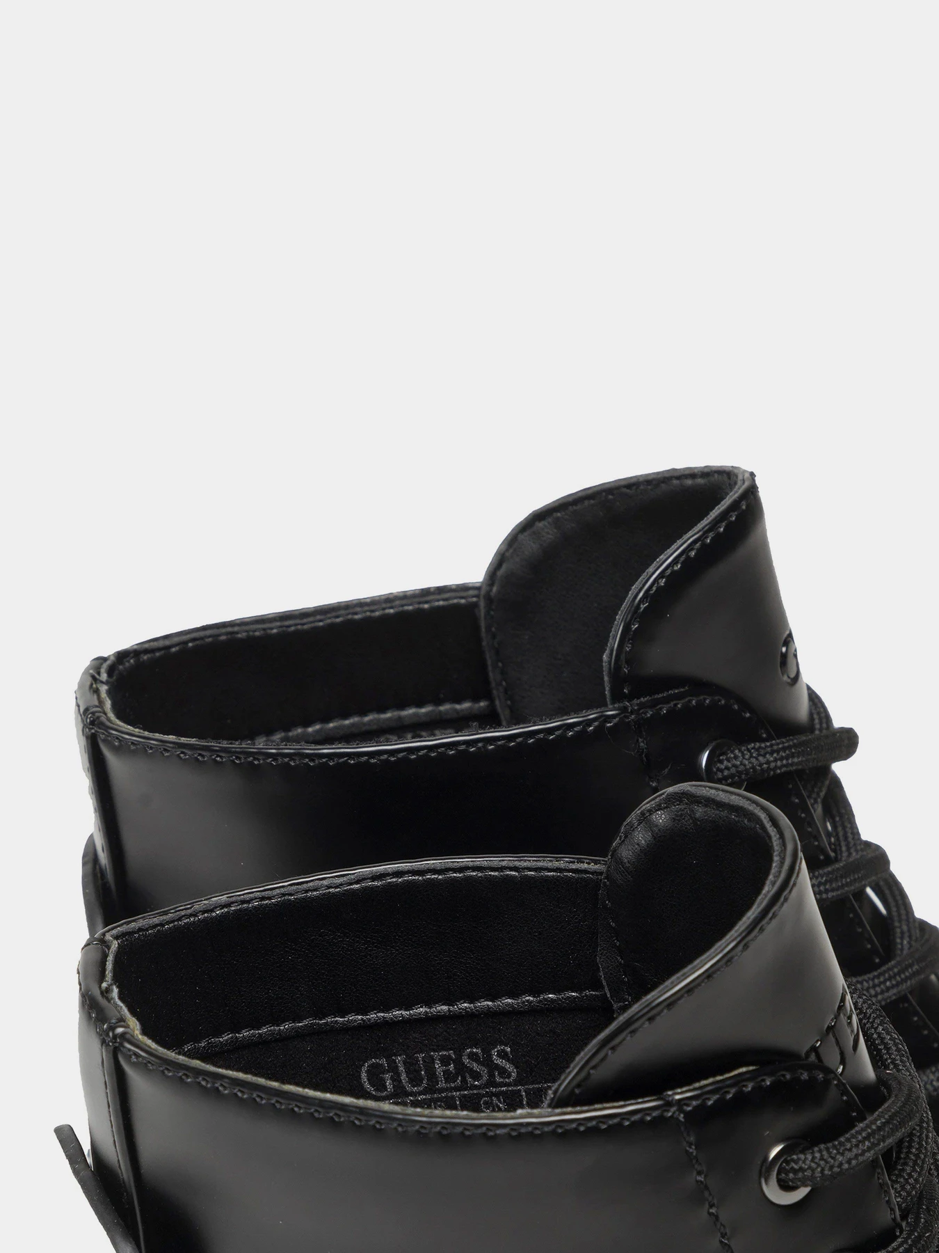 Ботинки и сапоги GUESS Folowe модель FL7FOL.LEA10;BLACK Ботинки и сапоги GUESS Folowe модель FL7FOL.LEA10;BLACK Фото