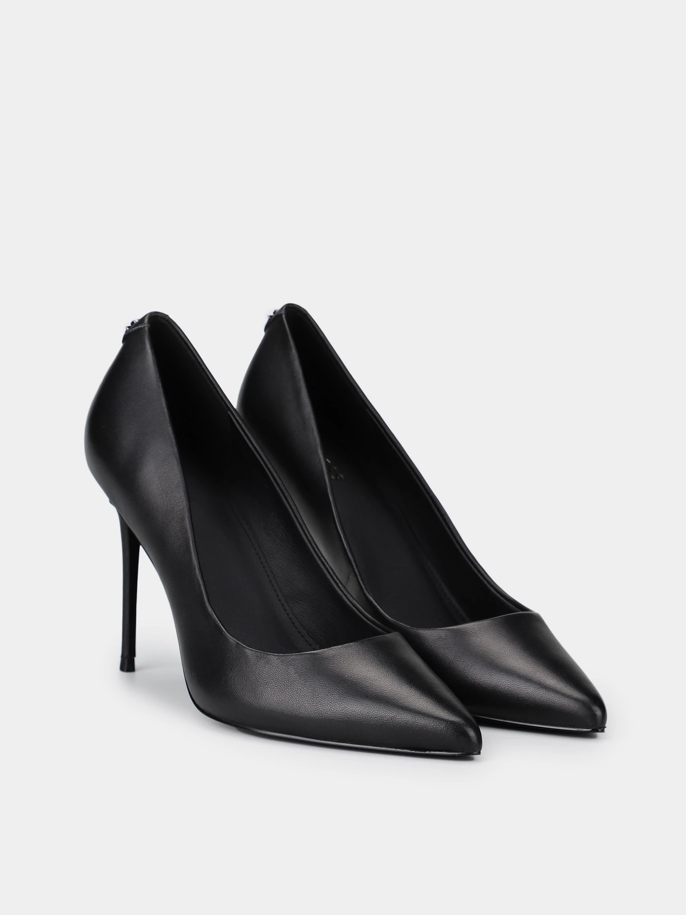 Туфли и лоферы GUESS Sabalia модель FL7SBA.LEA08;BLACK Фото