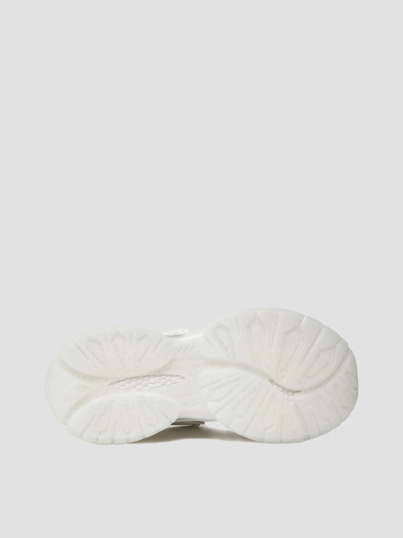 Кроссовки GUESS Belluna модель FLJBLL.ELE12;WHITE Кроссовки GUESS Belluna модель FLJBLL.ELE12;WHITE Фото