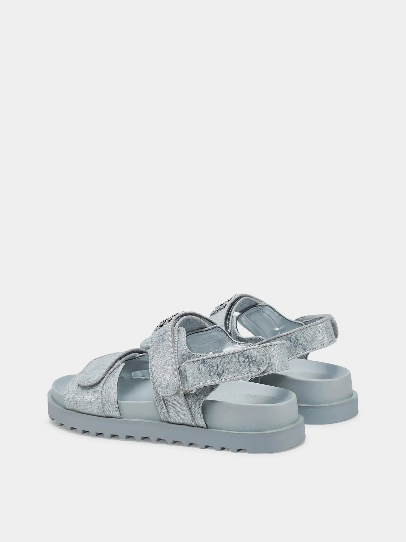 Сандалии GUESS Fadison модель FLJFDS.LEL03;SILVE Сандалии GUESS Fadison модель FLJFDS.LEL03;SILVE Фото