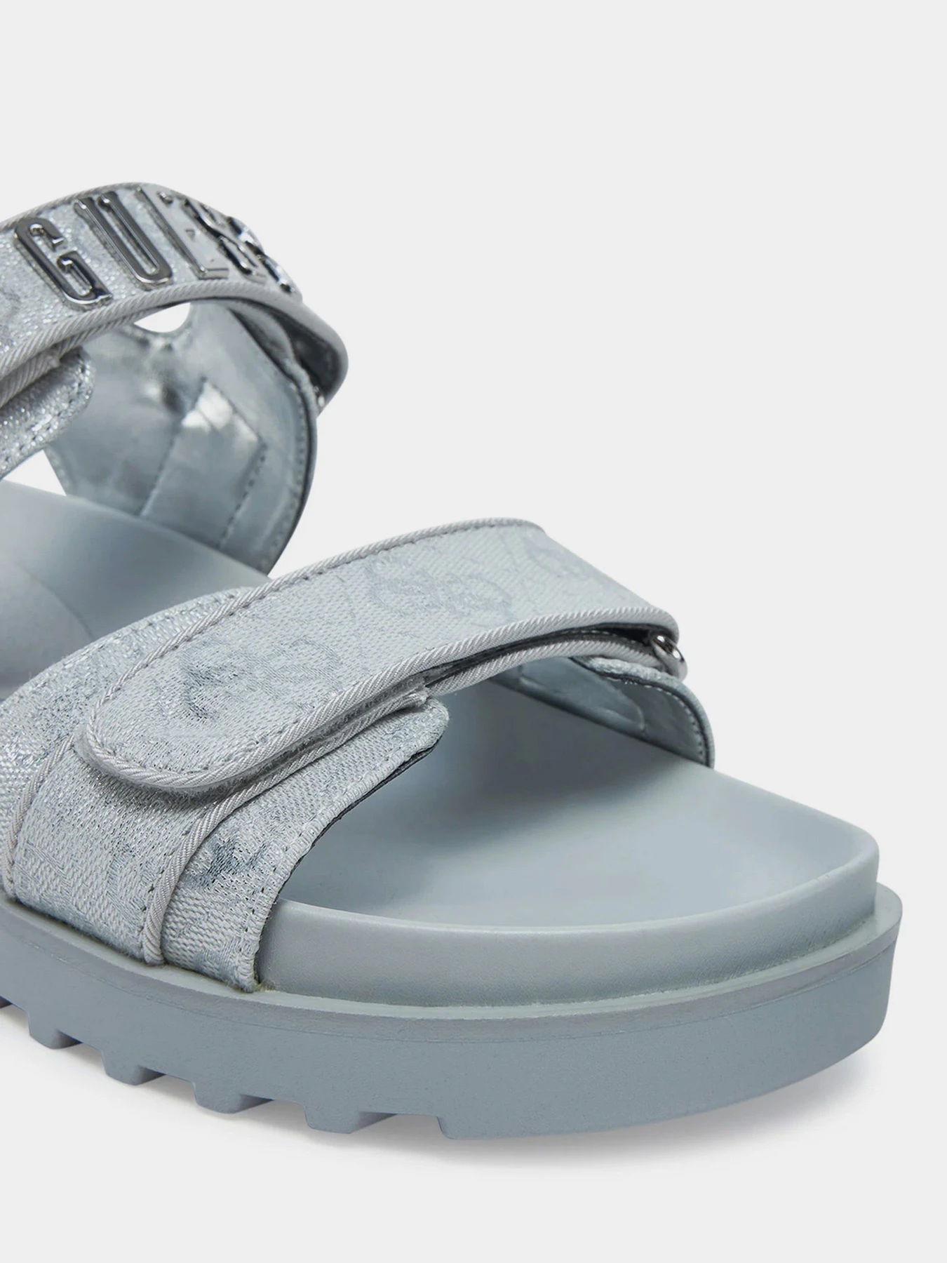 Сандалии GUESS Fadison модель FLJFDS.LEL03;SILVE Сандалии GUESS Fadison модель FLJFDS.LEL03;SILVE Фото