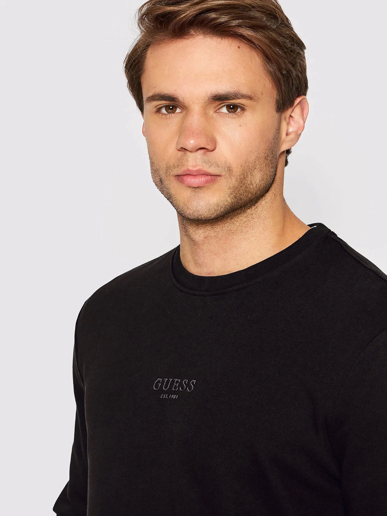 Худі та світшоти GUESS модель M2YQ27.KBA10;JBLK Худі та світшоти GUESS модель M2YQ27.KBA10;JBLK Фото