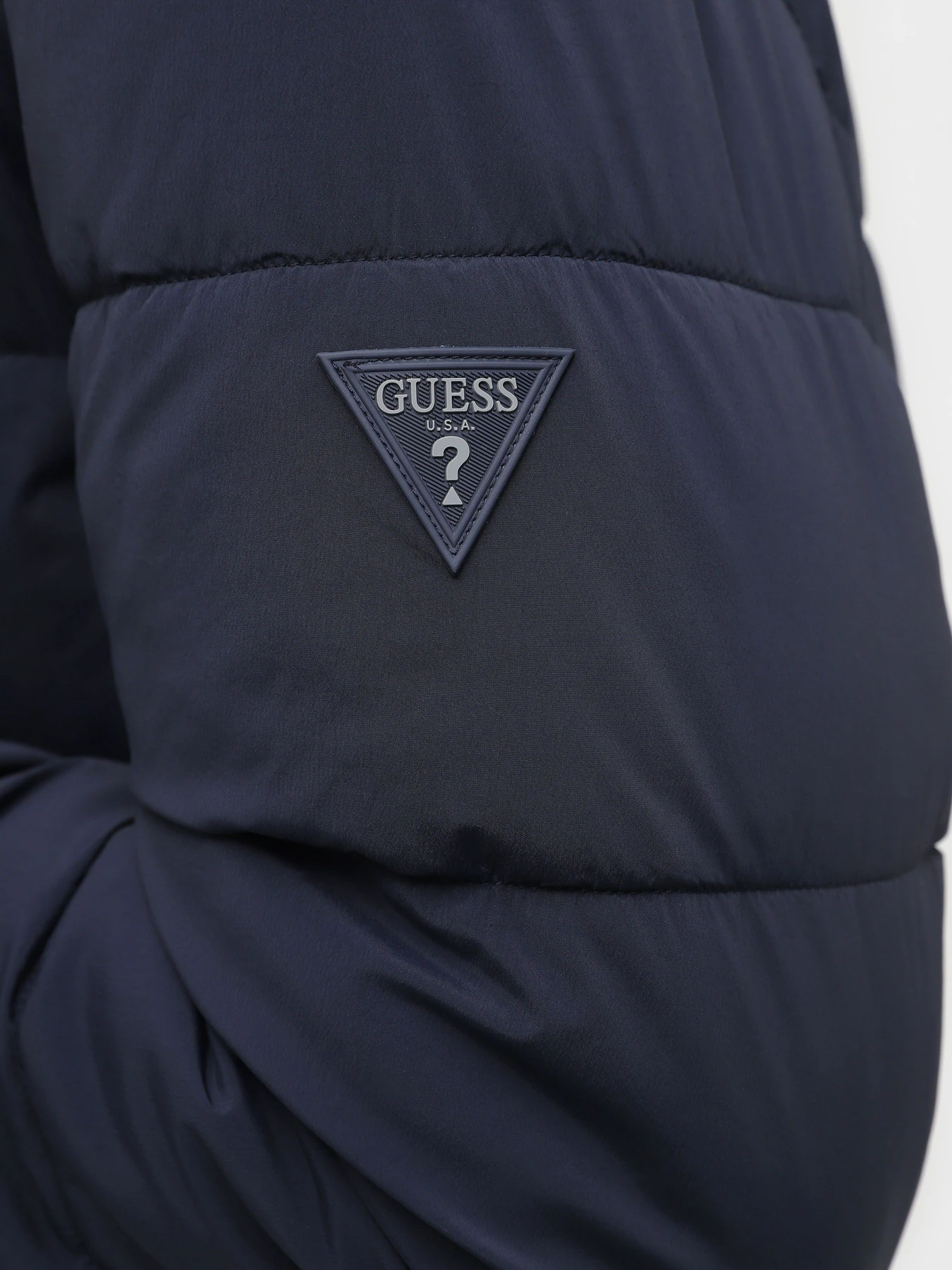 Куртки и дубленки GUESS модель M3BL18.WFOU2;G7V2 Фото