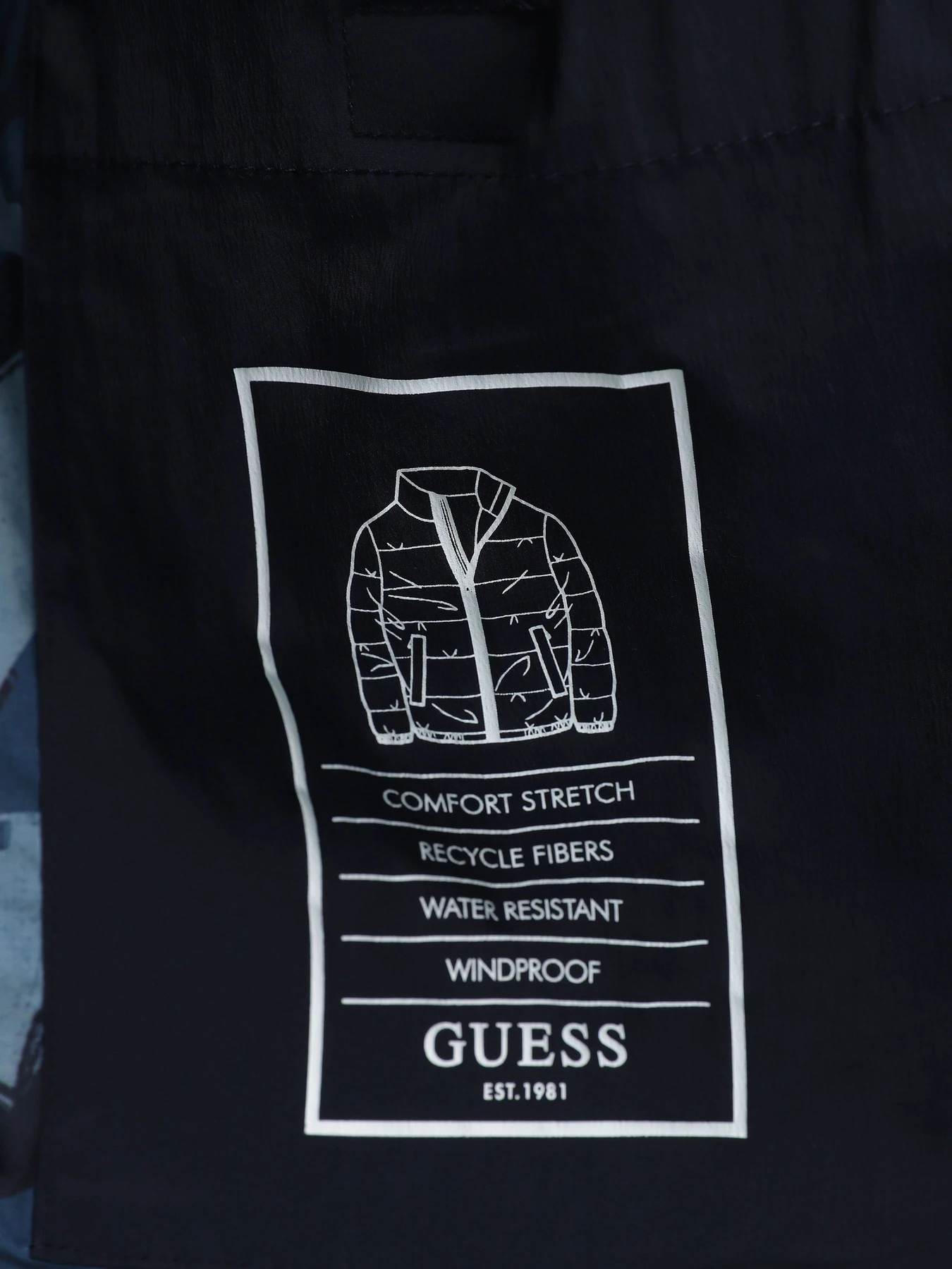 Куртки и дубленки GUESS модель M3BL18.WFOU2;G7V2 Фото