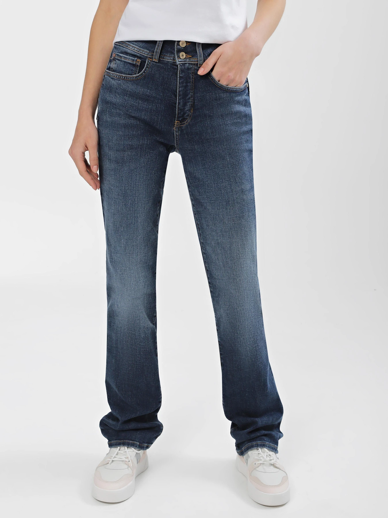 Джинси GUESS Shape Up модель W3BA0V.D56D1;ATM1 Фото