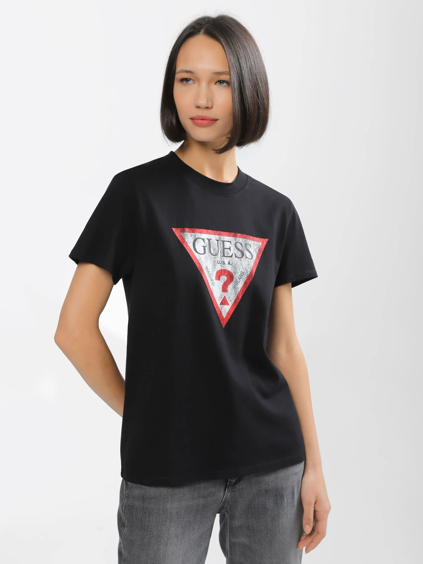 Футболки и поло GUESS Classic Fit Logo модель W2BI69.K8FQ1;JBLK Фото
